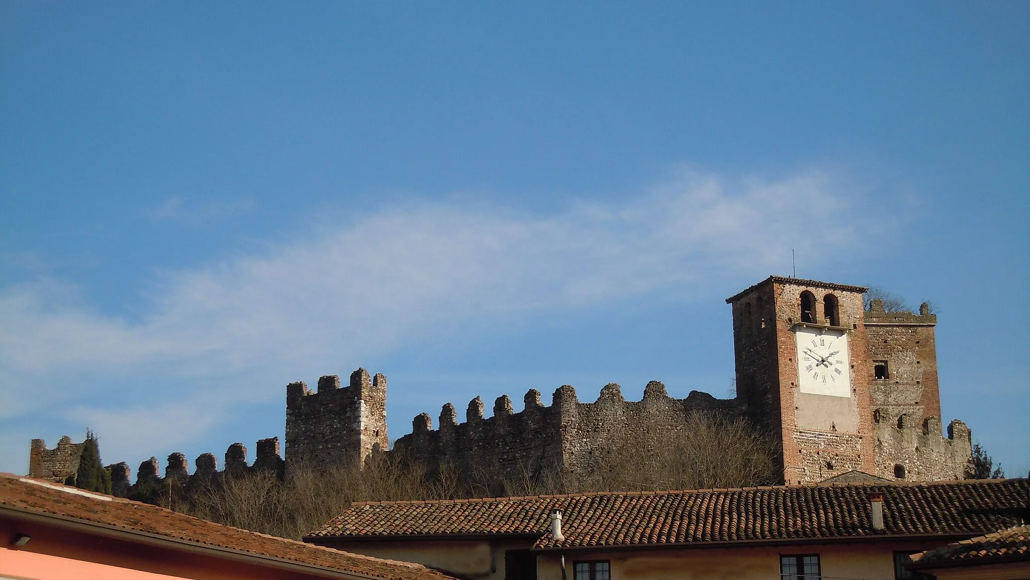 Photo showing: Ponti sul Mincio, il castello.