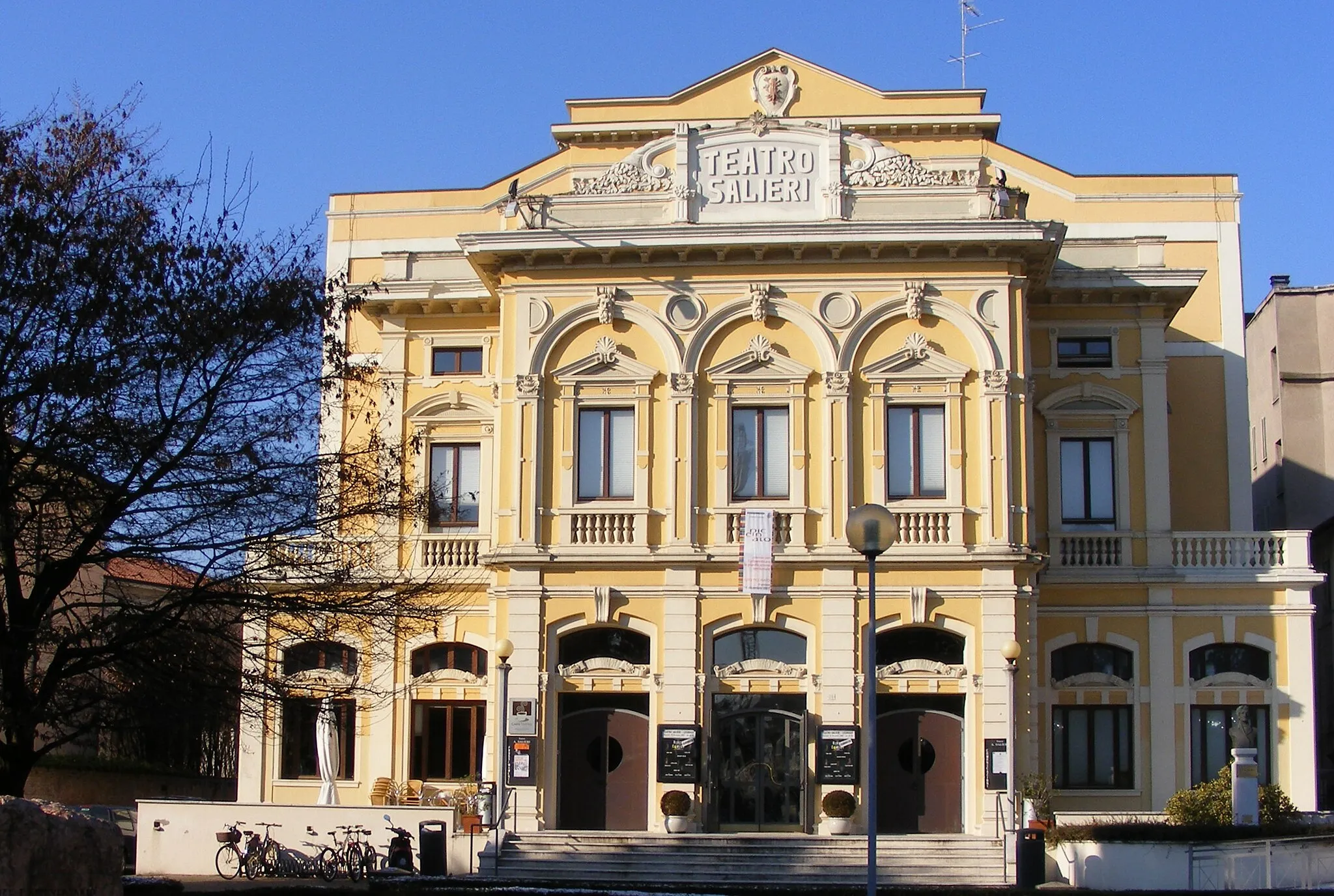 Photo showing: Legnago, Teatro Salieri