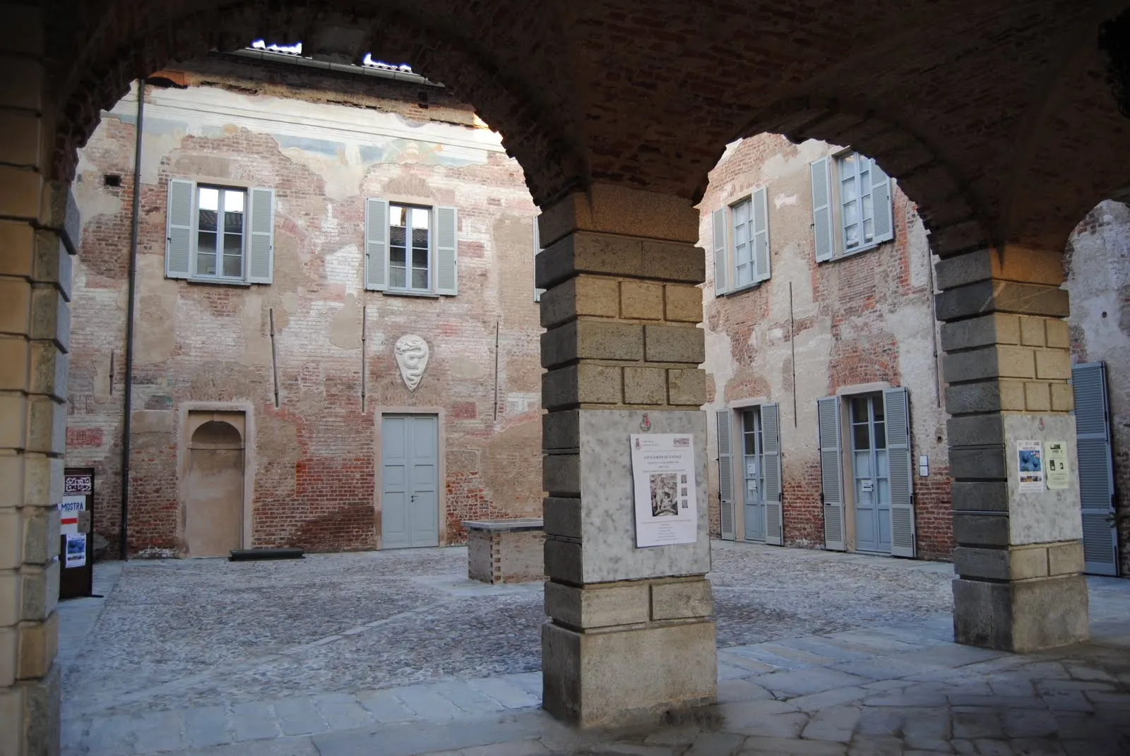 Photo showing: Castello visconteo Secondo Cortile Interno