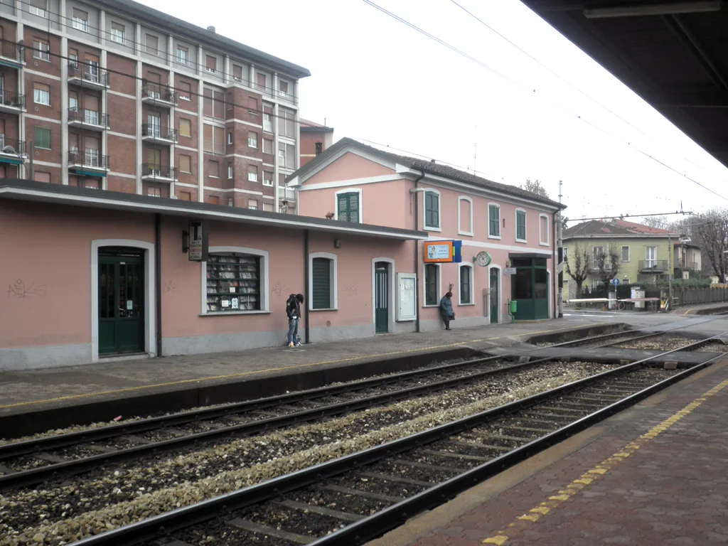 Photo showing: Stazione ferroviaria di Cormano-Brusuglio.