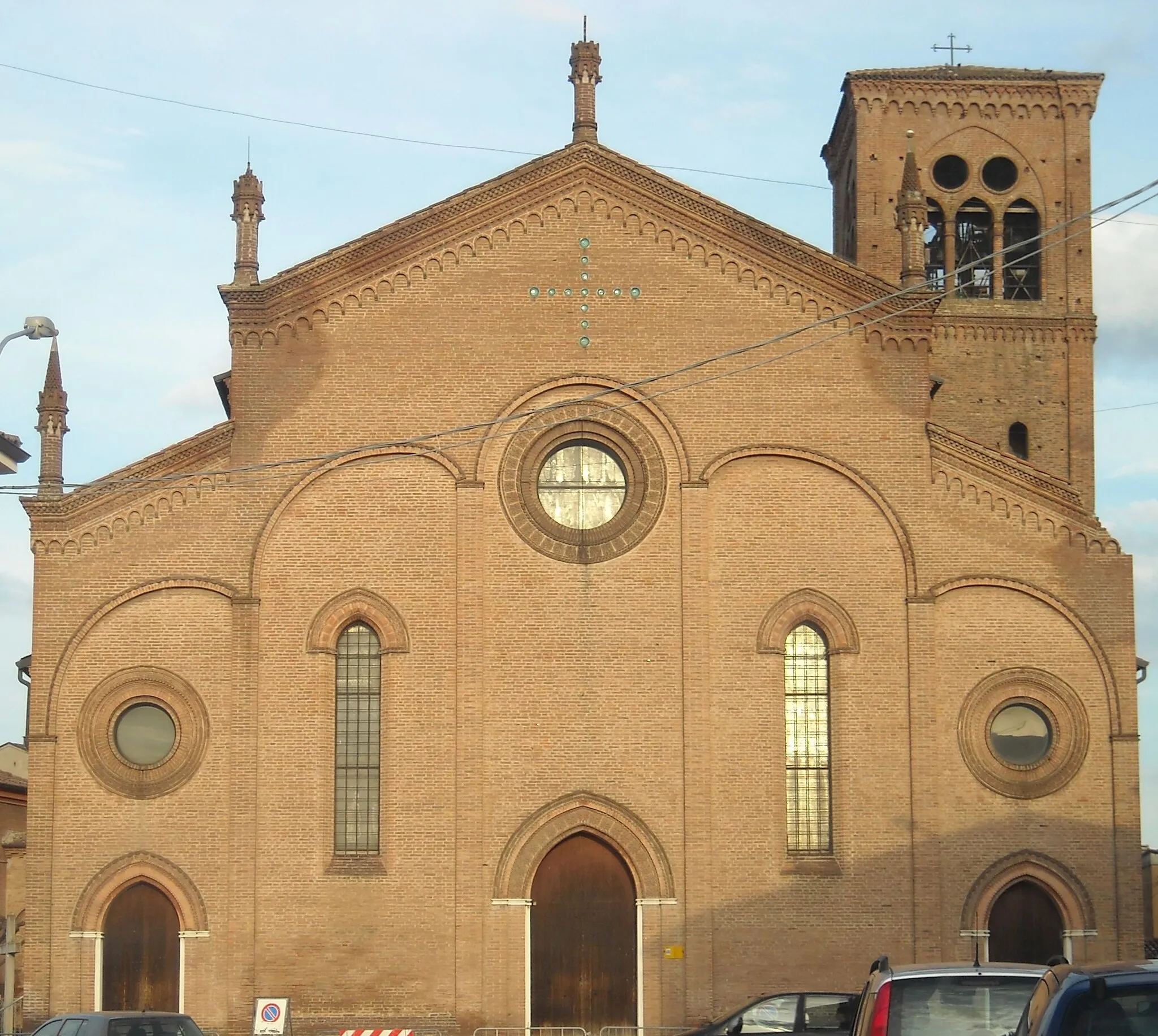 Photo showing: La chiesa arcipretale di Bondeno in provincia di Ferrara, costruita nel XII secolo.