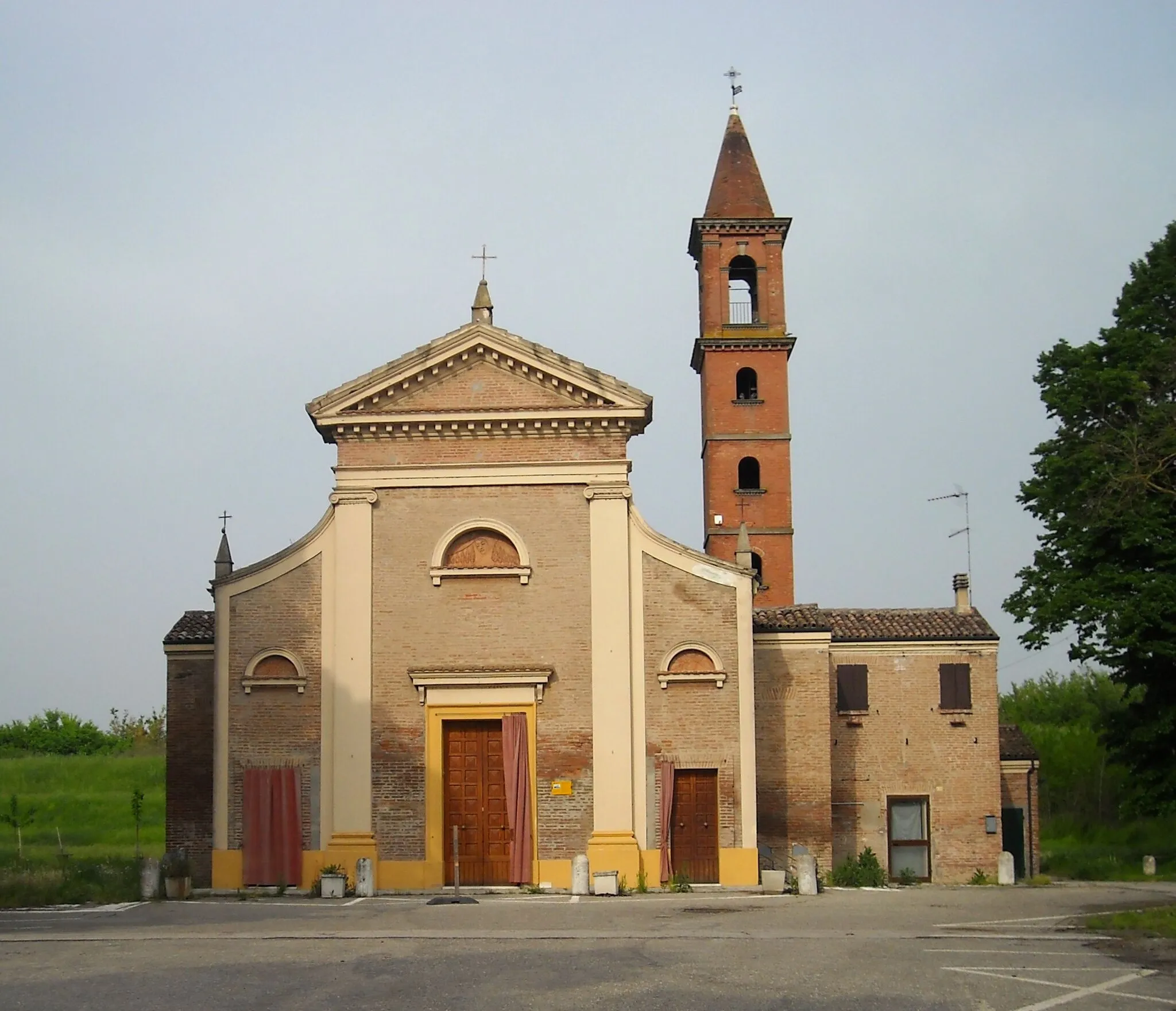 Photo showing: Santuario della Madonna della Pioppa, nei pressi di Bondeno (FE).