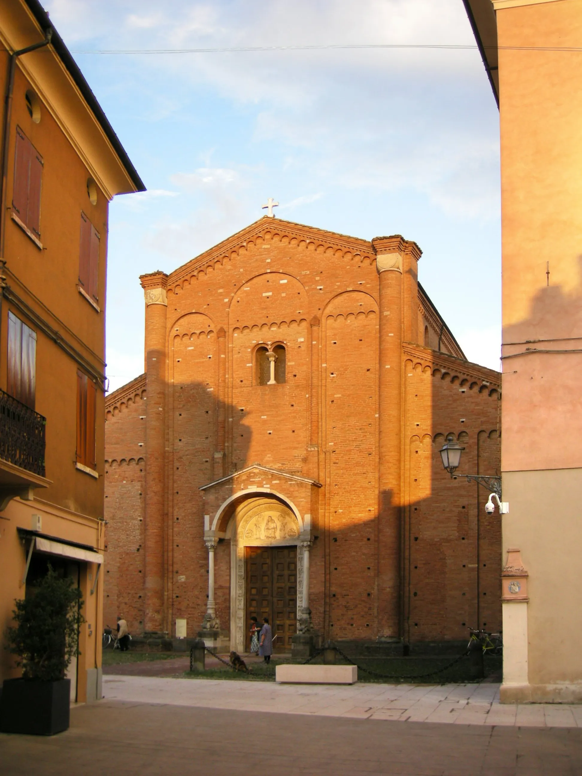 Photo showing: Abbazia di nonantola, facciata