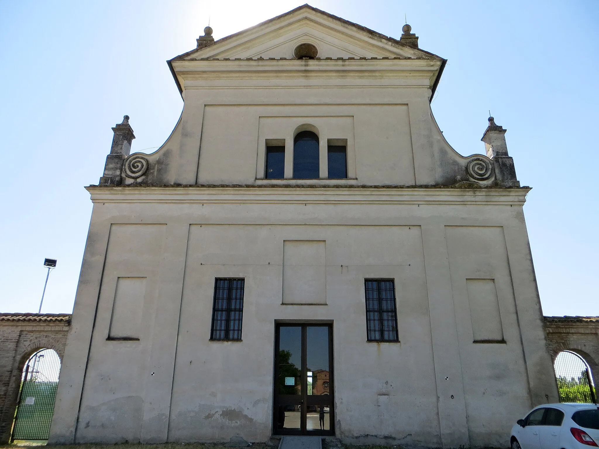 Photo showing: Chiesa dei Cappuccini (Fontevivo) - facciata