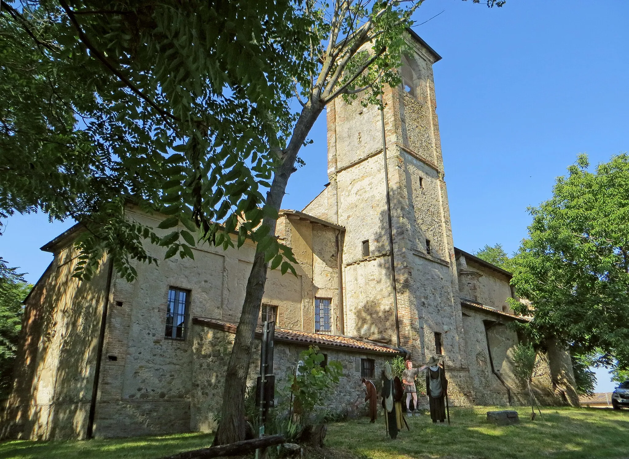 Photo showing: Chiesa di San Martino (Madregolo, Collecchio) - abside e lato sud