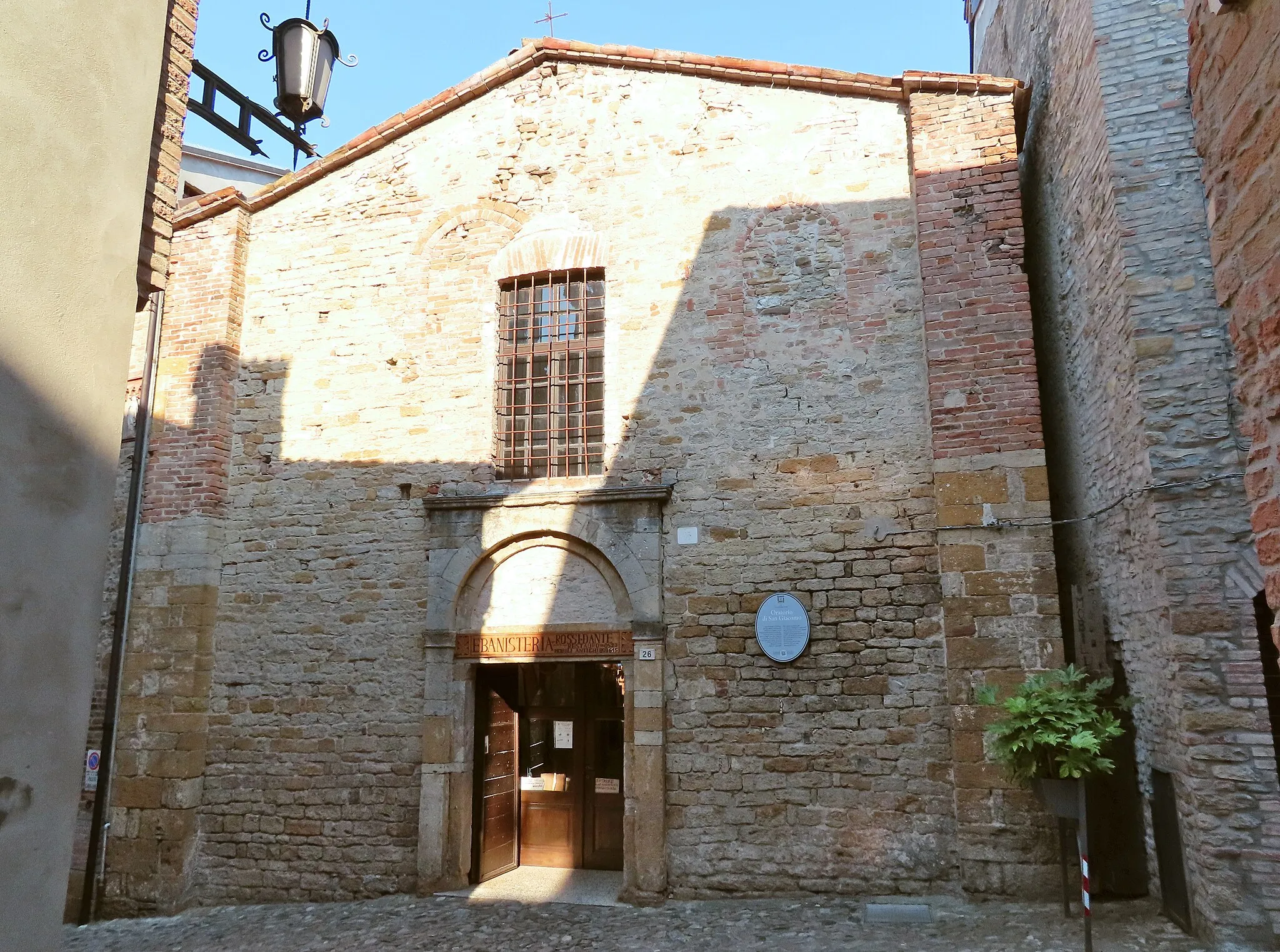 Photo showing: Facciata dell'oratorio di San Giacomo
