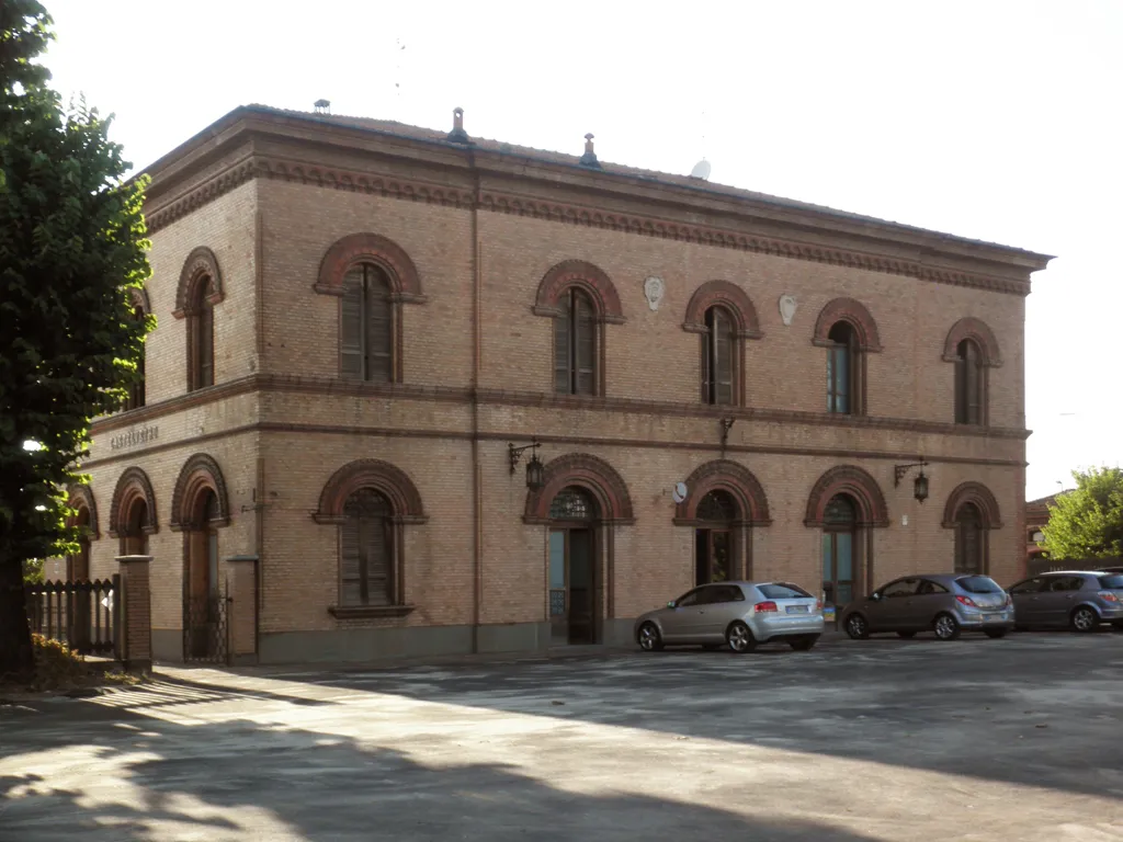 Photo showing: Stazione ferroviaria di Castelvetro Piacentino.