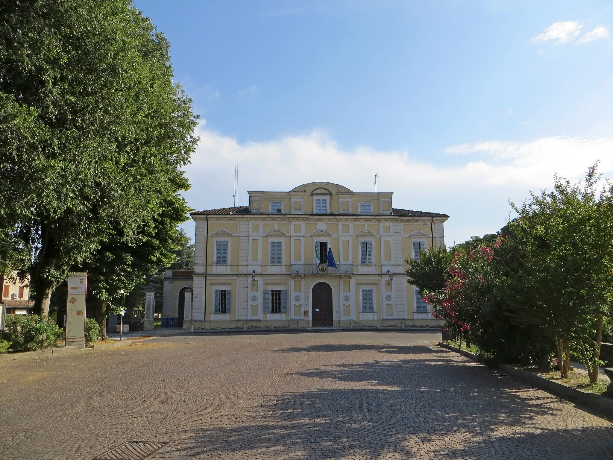 Photo showing: Palazzo comunale (Zibello) - facciata