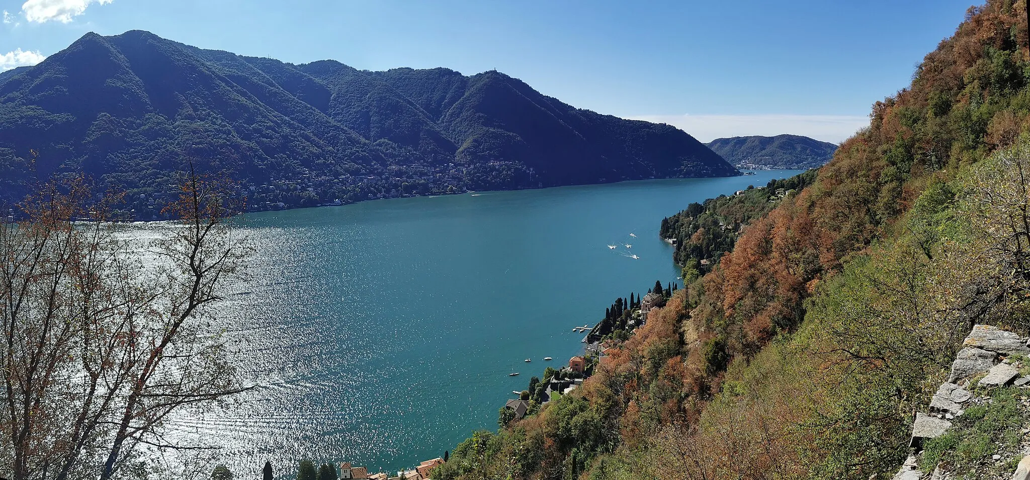 Photo showing: Vista sul lago di Como dal punto panoramico sul Sentee di Sort.