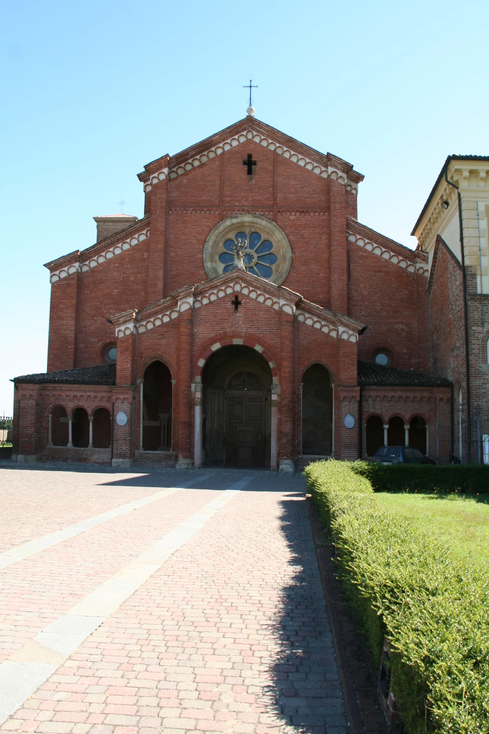 Photo showing: Facade
Chiaravalle della Colomba Abbey

Native name
Abbazia di Chiaravalle della Colomba Location
Alseno, Italy Coordinates
44° 55′ 32.39″ N, 9° 58′ 23.11″ E Established
1136 Website
http://www.cistercensi.info/chiaravalledellacolomba/ Authority file

: Q477225
VIAF: 135318554
LCCN: nr96029859
WorldCat
institution QS:P195,Q477225