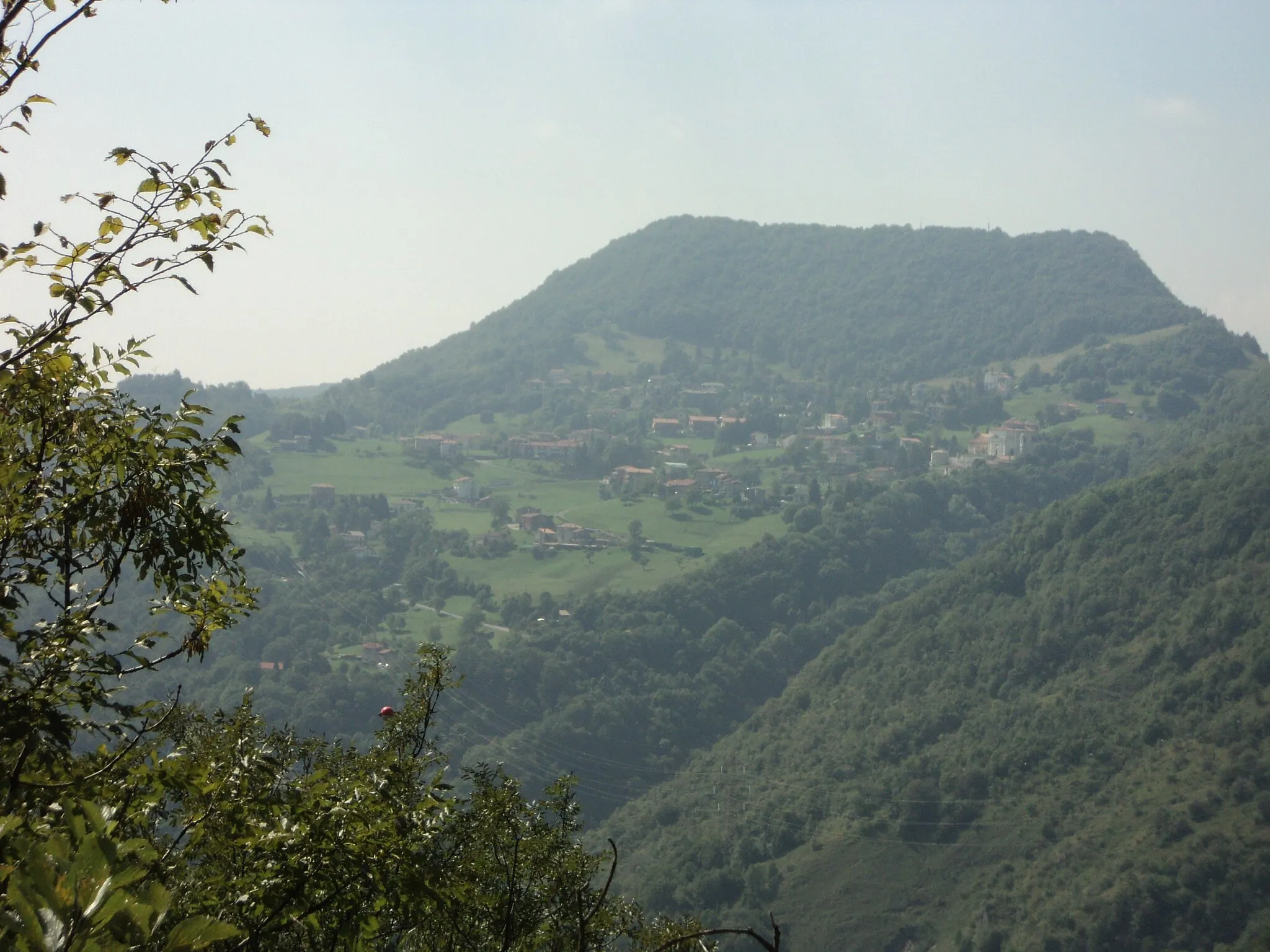 Photo showing: Località "Monte Nese"