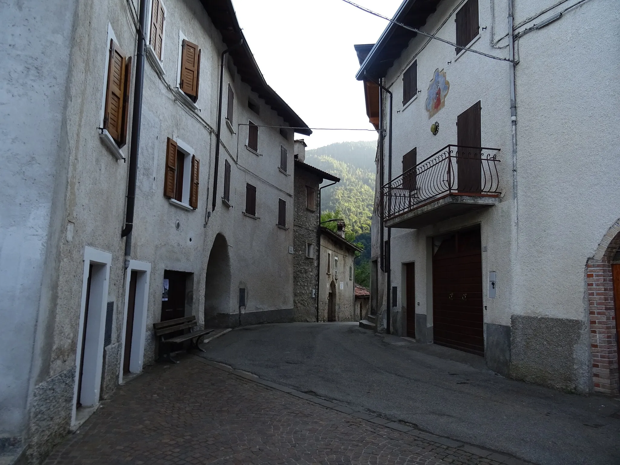 Photo showing: Bollone (Valvestino, Lombardy, Italy) - Glimpse