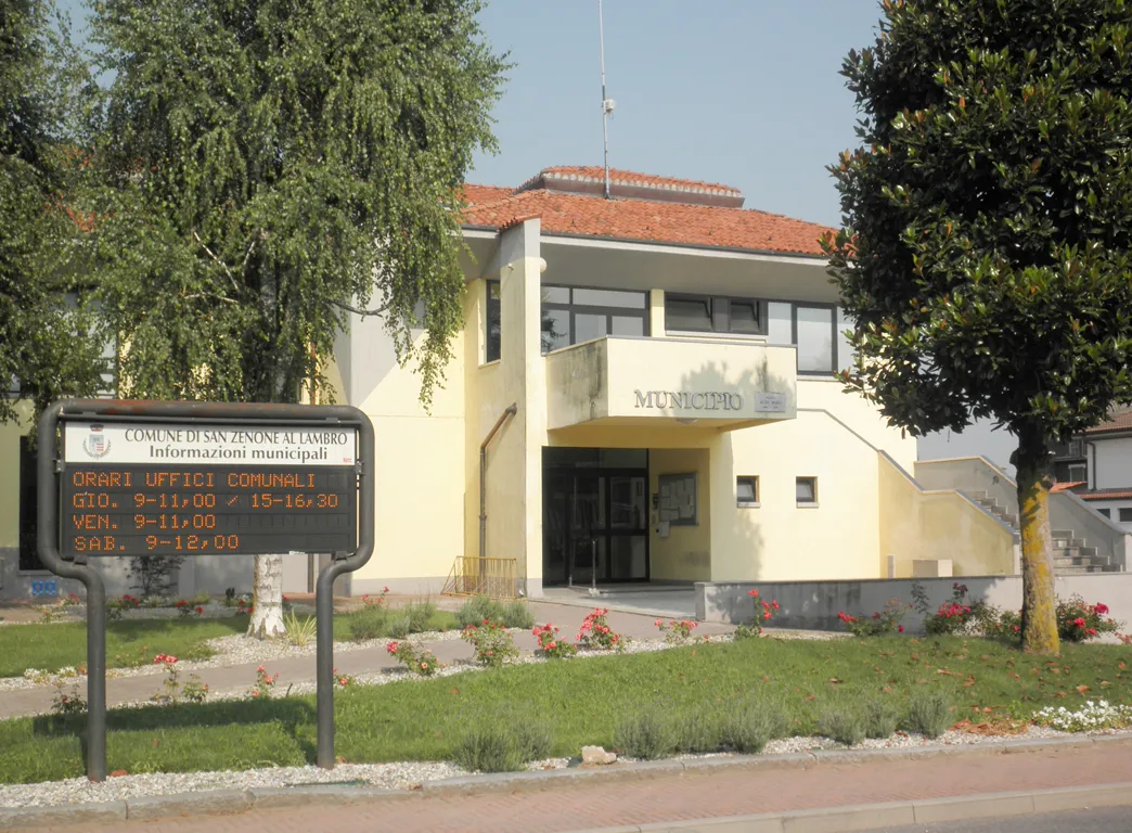 Photo showing: Il municipio di San Zenone al Lambro.