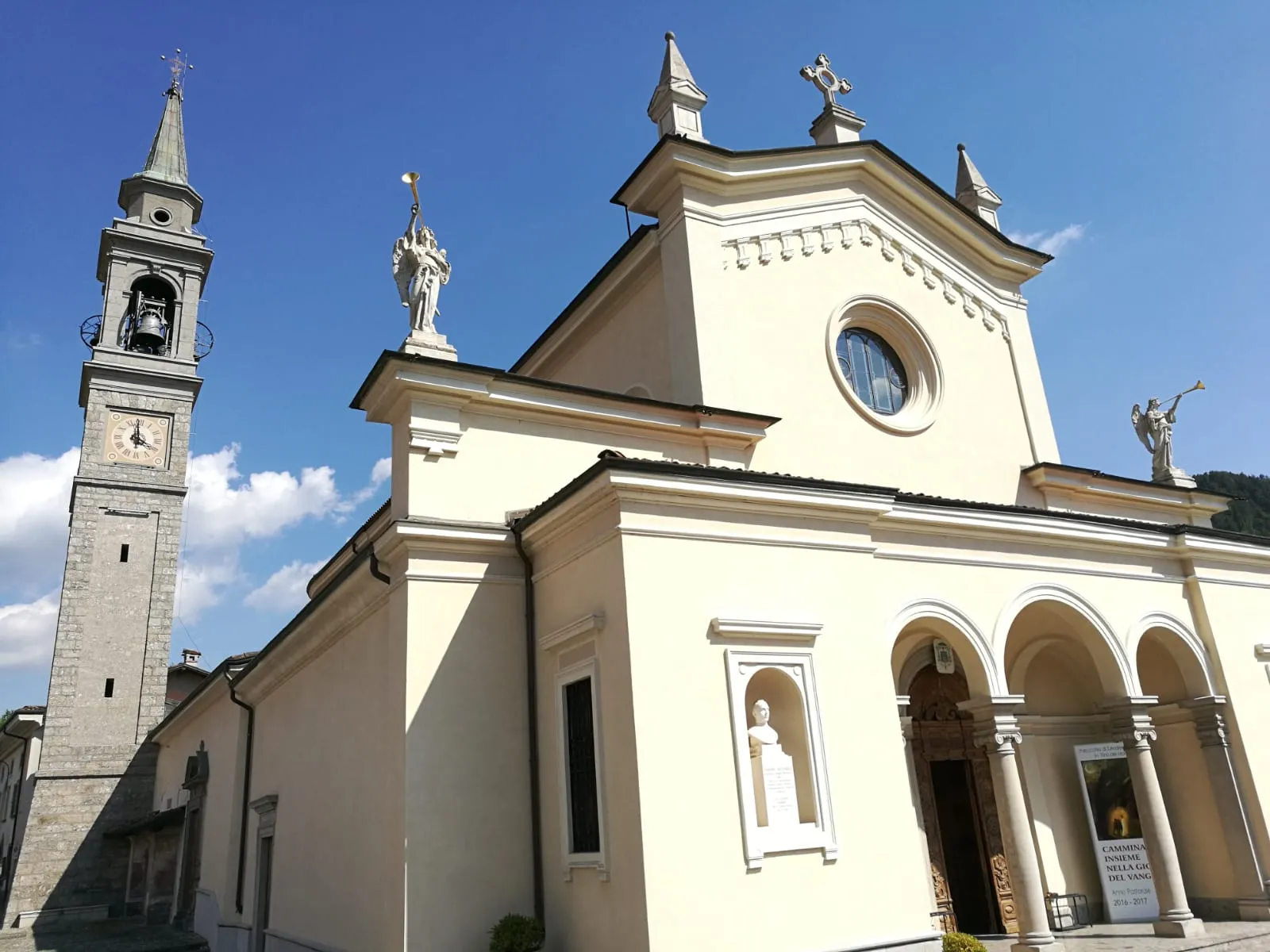 Photo showing: Chiesa parrocchiale di Sant'Andrea Apostolo in Fino del Monte (BG)