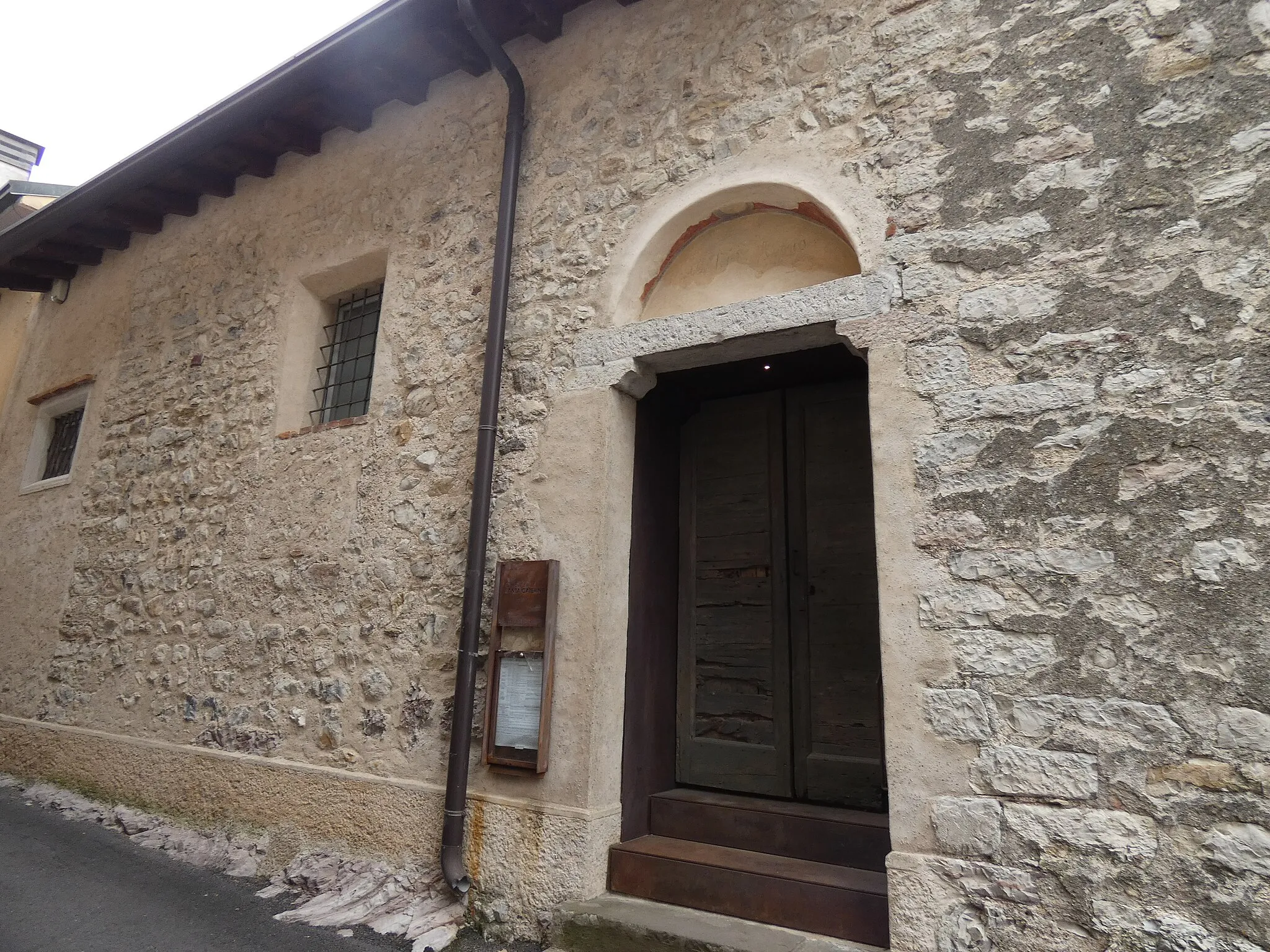 Photo showing: Estero della chiesa di Santa Caterina di Tremozia ad Almenno San Bartolomeo