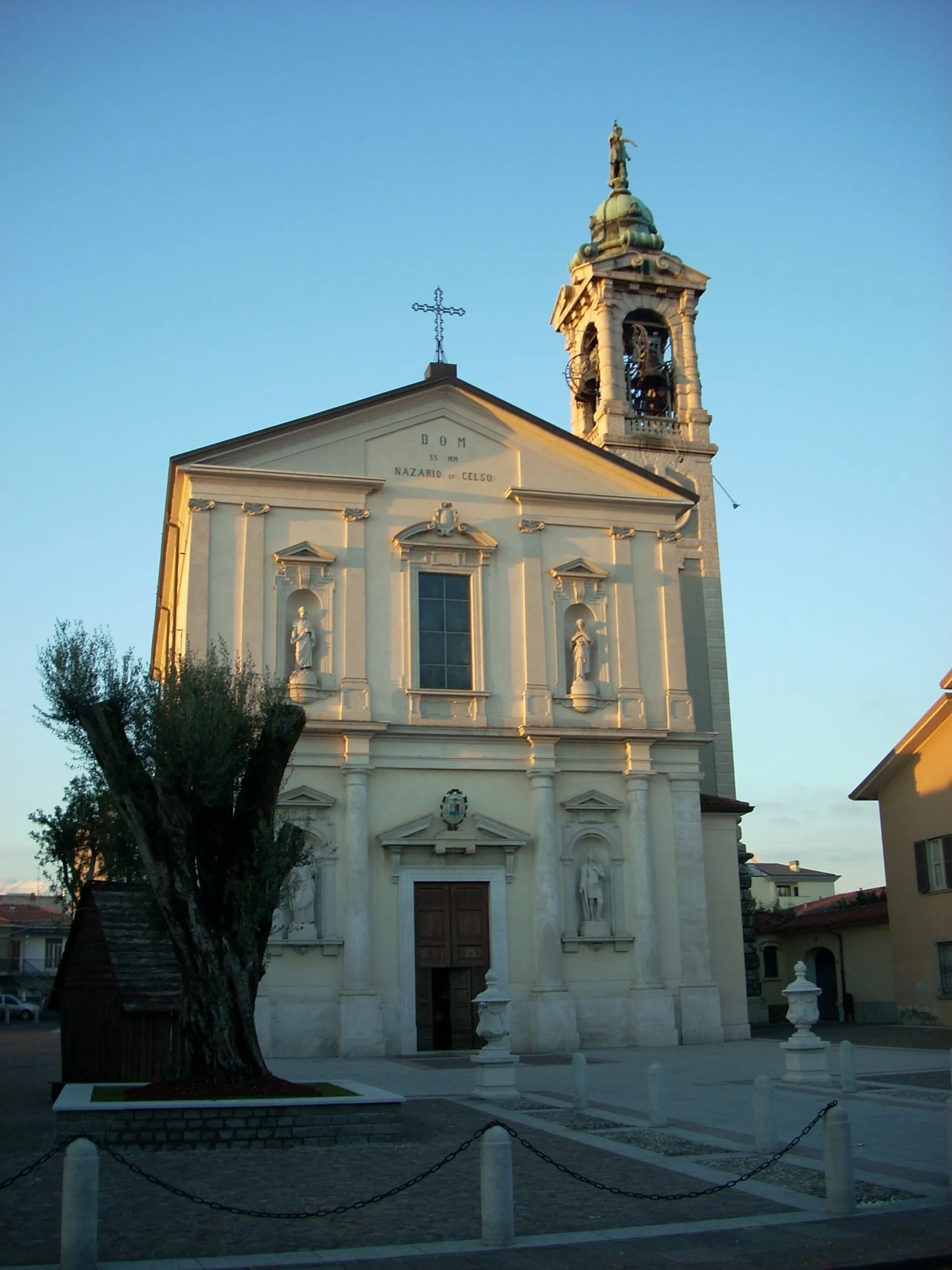 Photo showing: Chiesa dei San Nazario e Celso a Curnasco, frazione di Treviolo (BG).