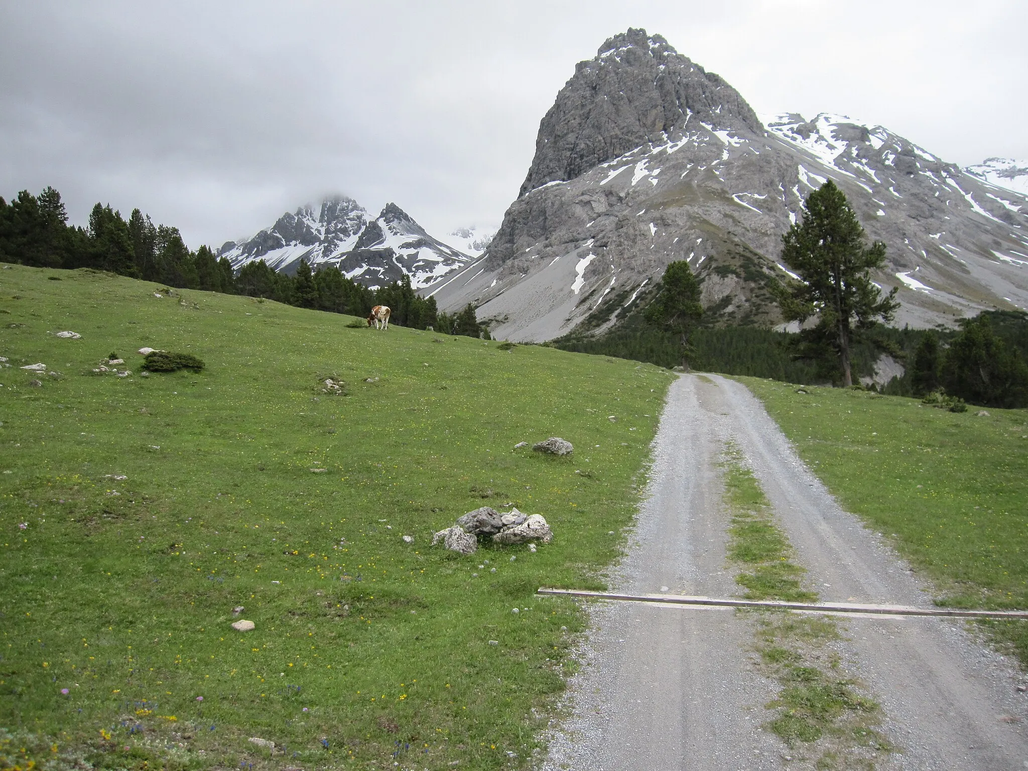 Photo showing: Val Mora