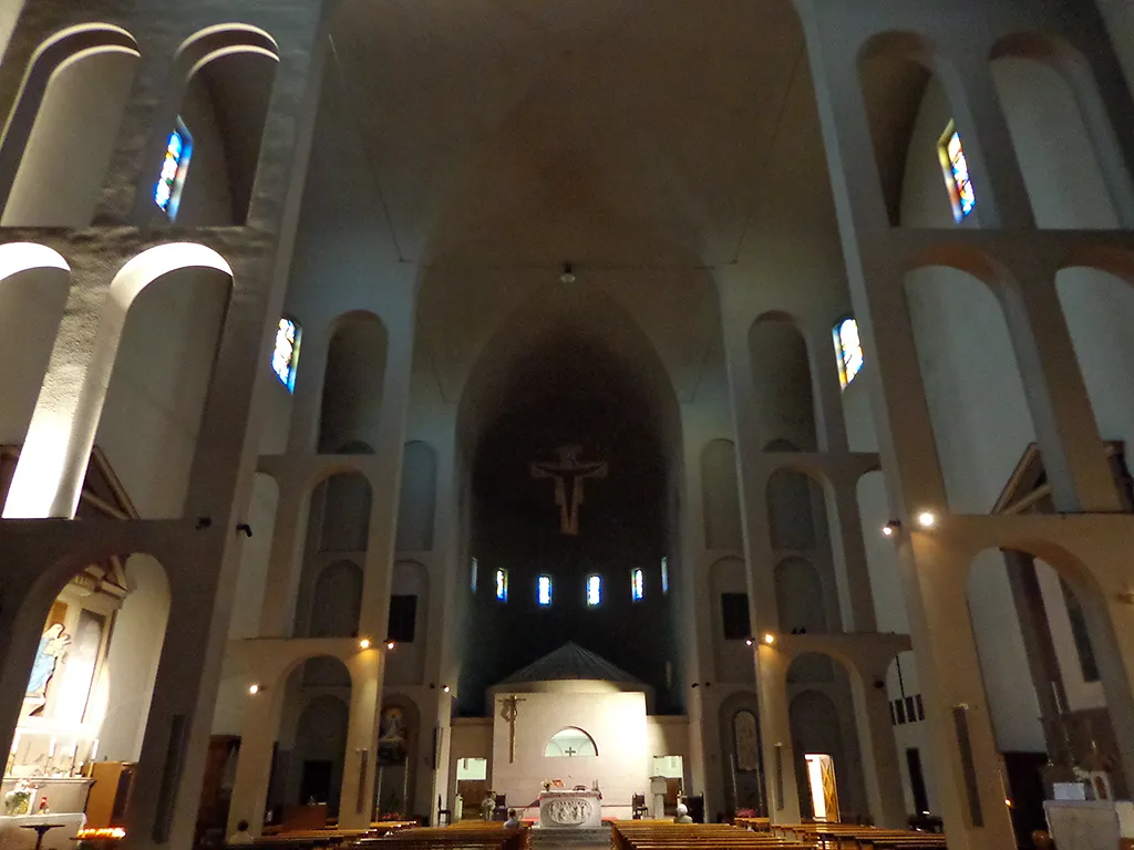 Photo showing: Milano, chiesa di Sant’Elena, interno.