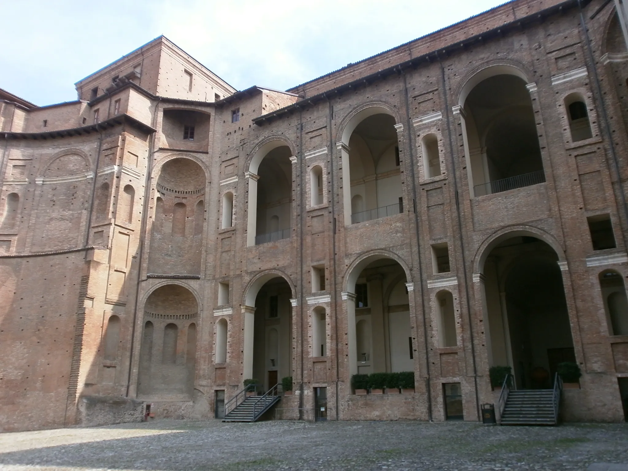 Photo showing: Palazzo Farnese - Piacenza - cortile interno