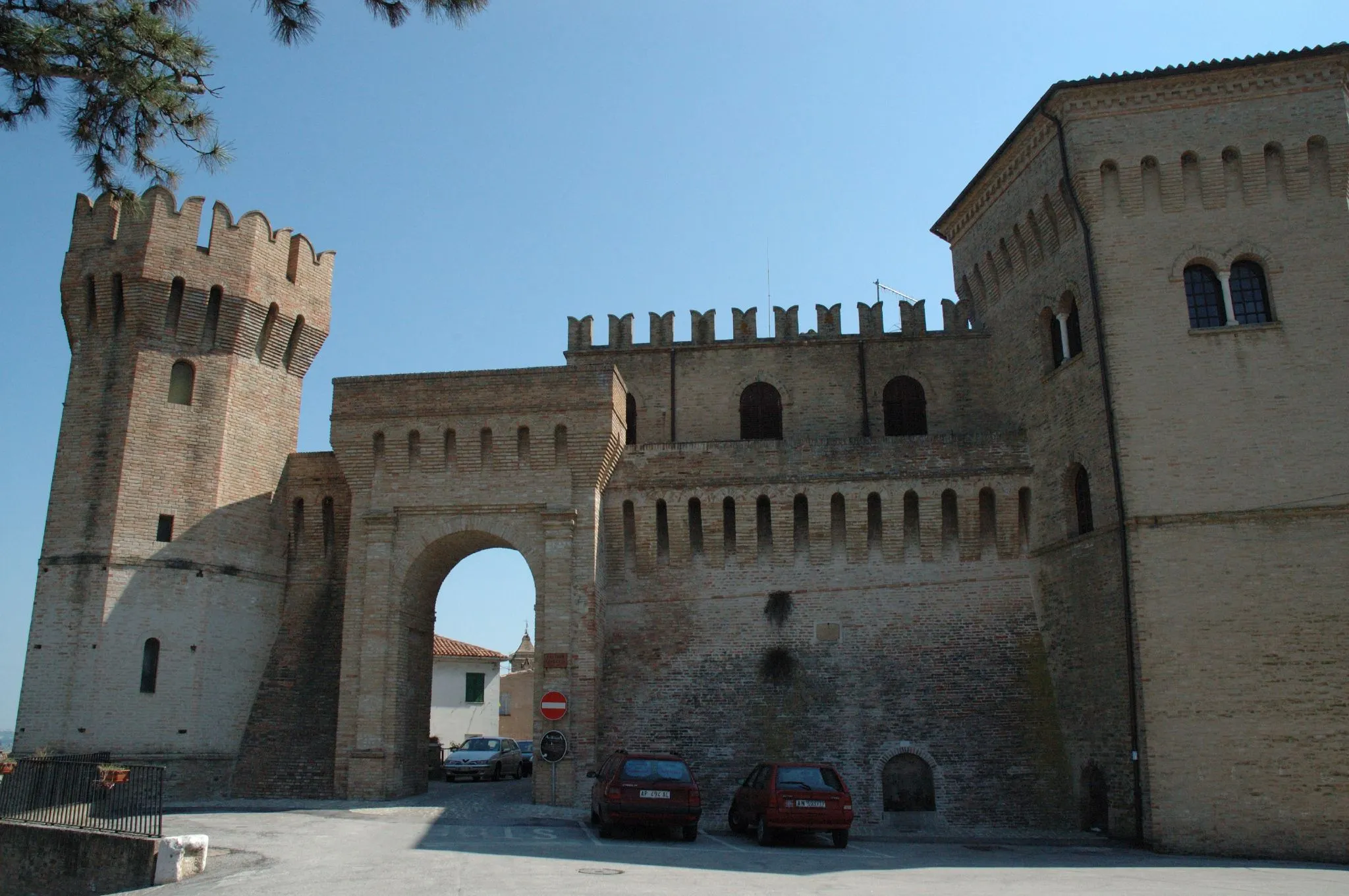 Photo showing: Barbara, Ancona, Marche, Italia Mura e Porta