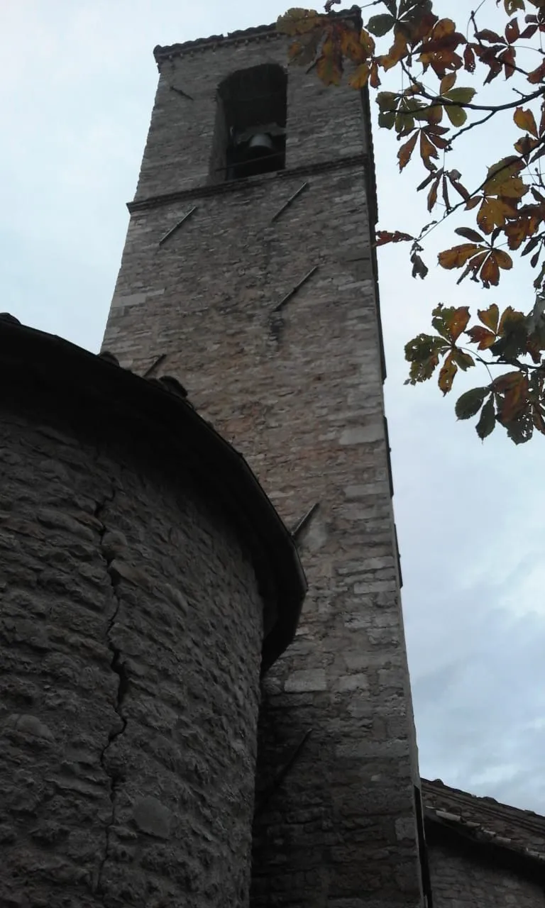 Photo showing: Abbazia Santa Maria di Rio Sacro (Meriggio di Acquacanina): campanile