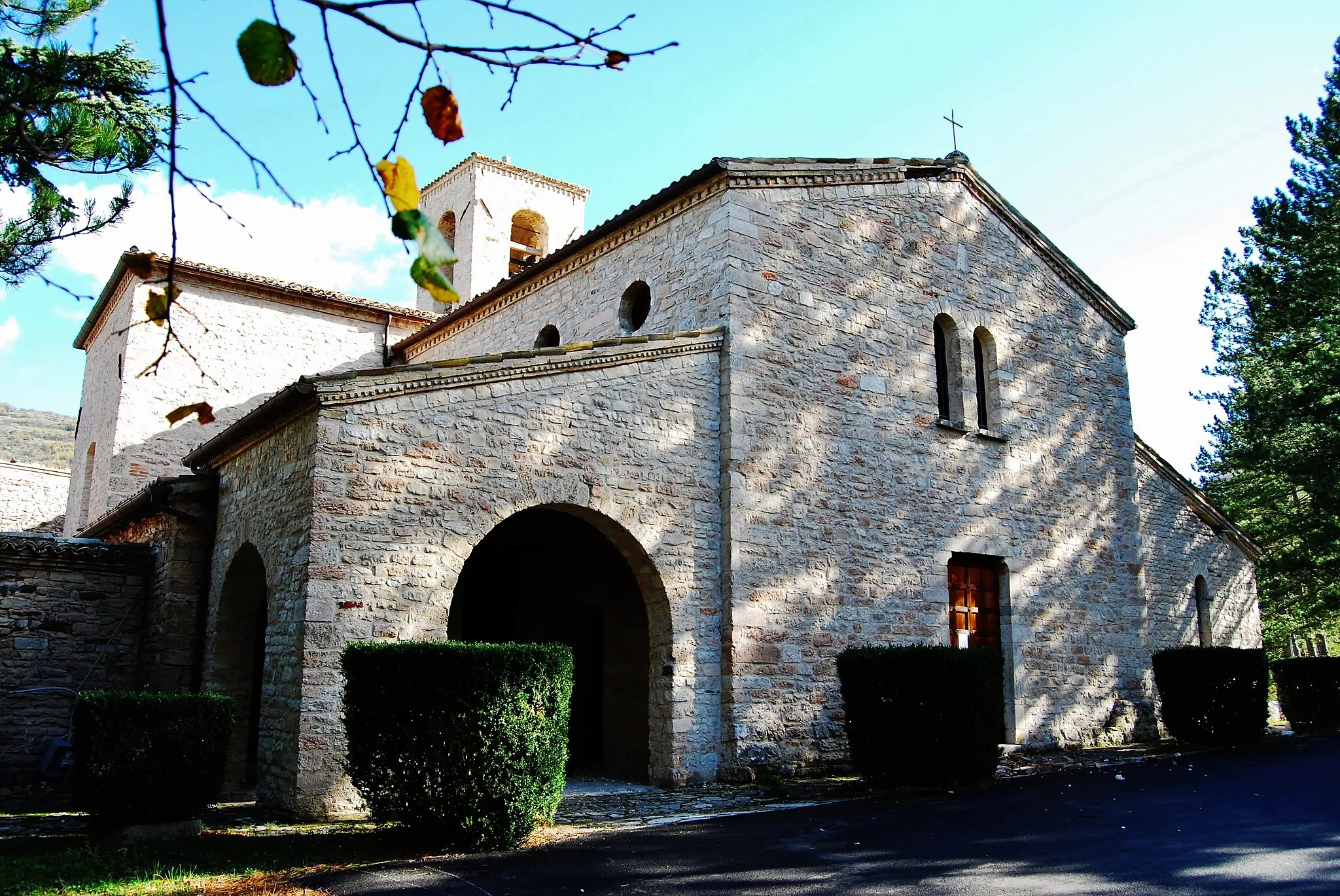 Photo showing: Acquacanina - Abbazia di Santa Maria di Rio Sacro