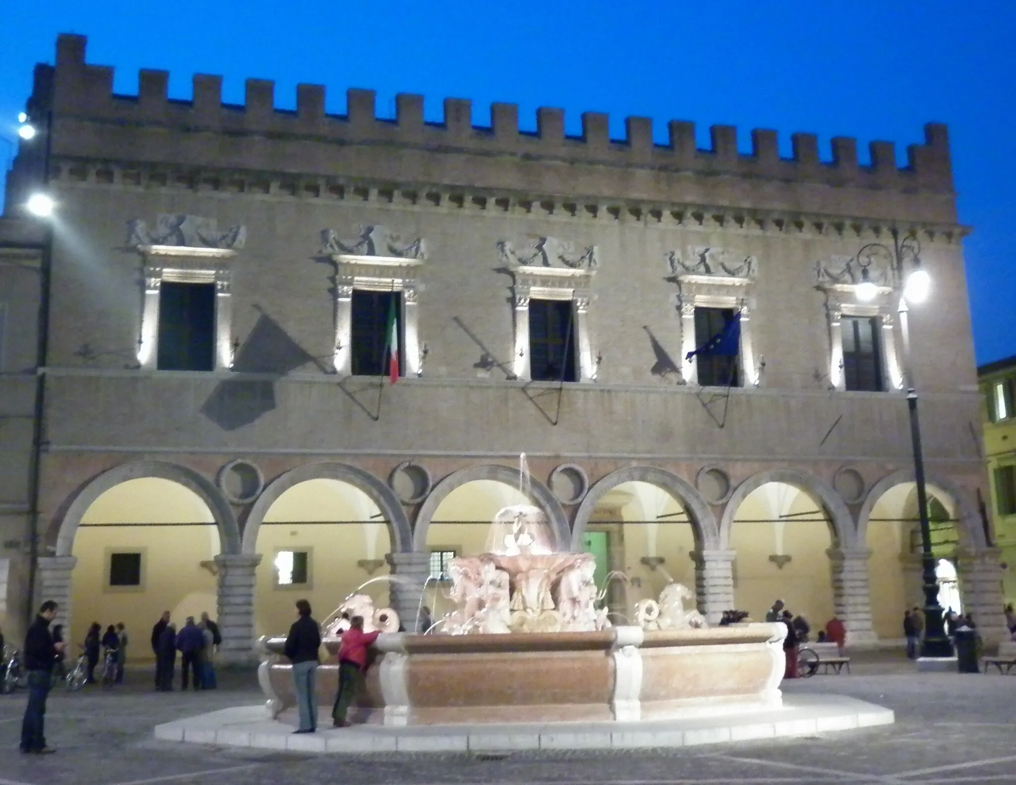 Photo showing: Palazzo Ducale by night