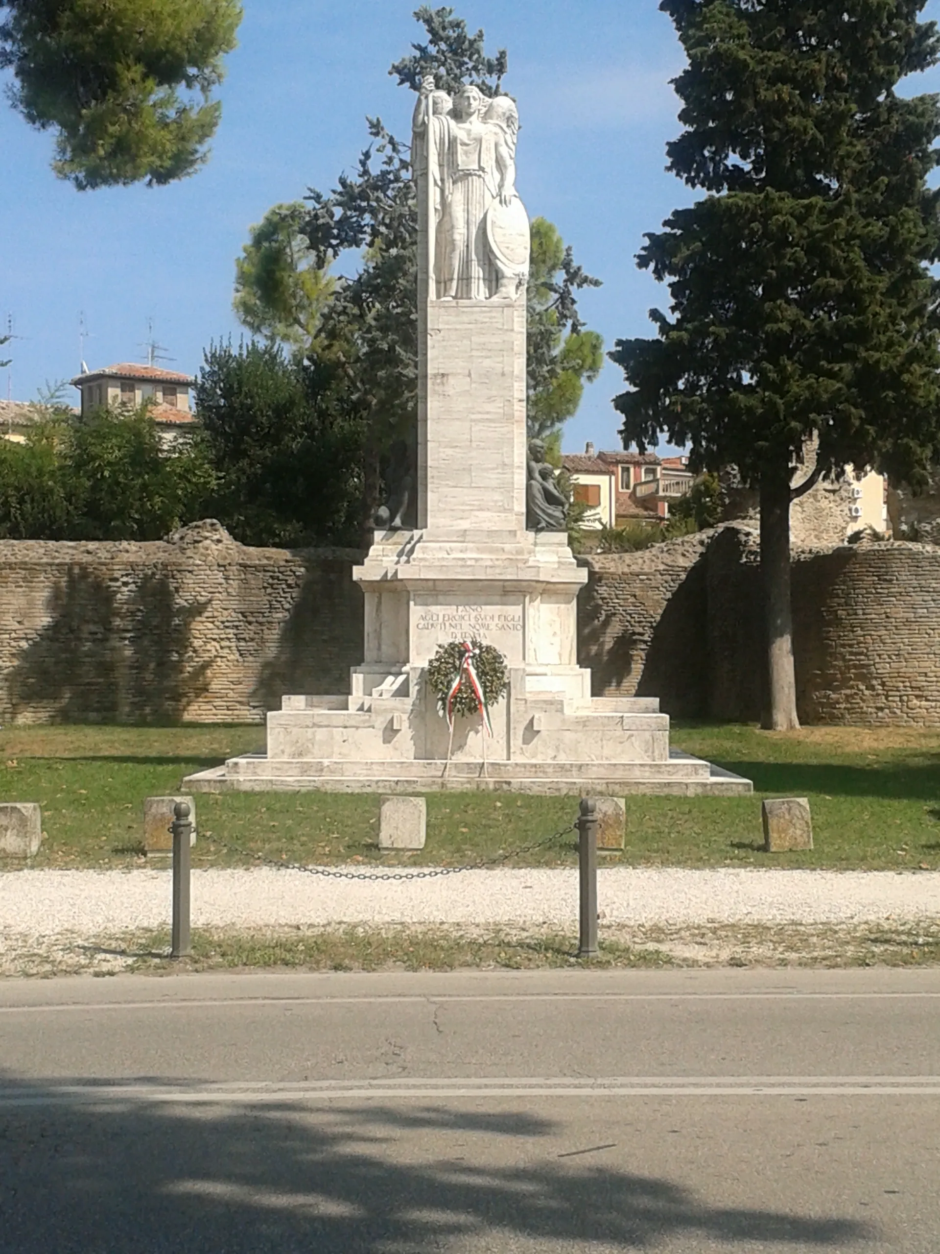 Photo showing: Fano's fallen soldiers memorial.