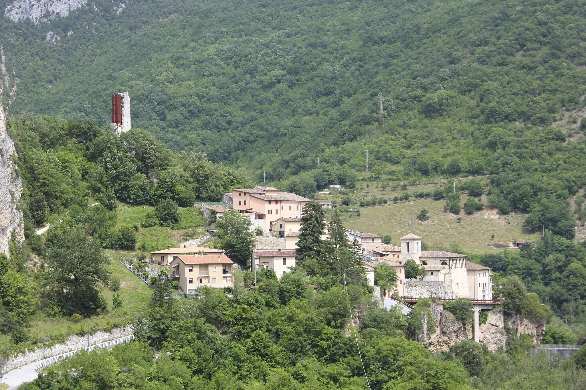 Photo showing: Panorama of Triponzo, hamlet of Cerreto di Spoleto, Province of Perugia, Umbria, Italy