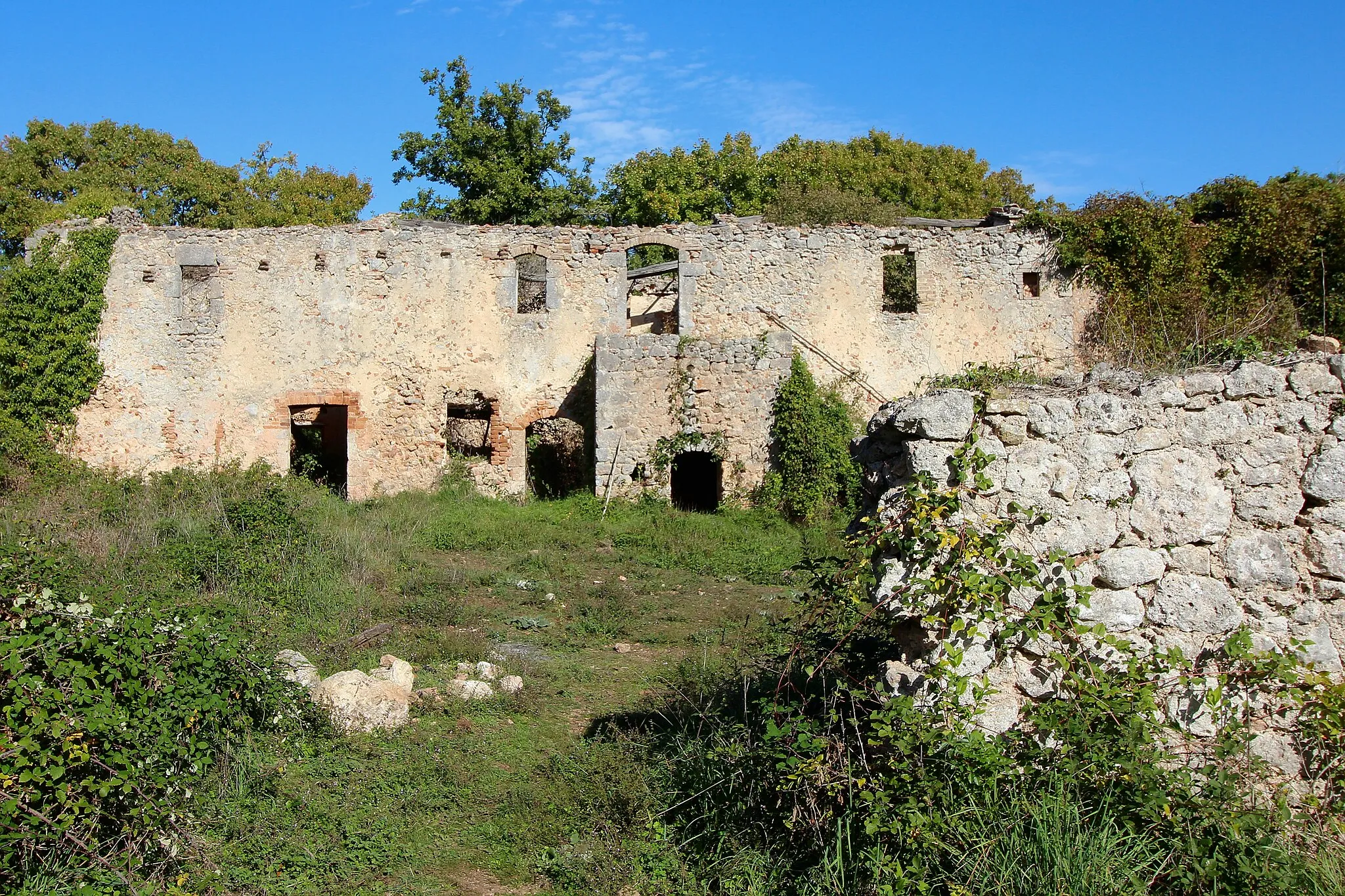 Photo showing: house ruin Casa Alteri (Casalteri), Montemaggio, Monteriggioni, Province of Siena, Tuscany, Italy