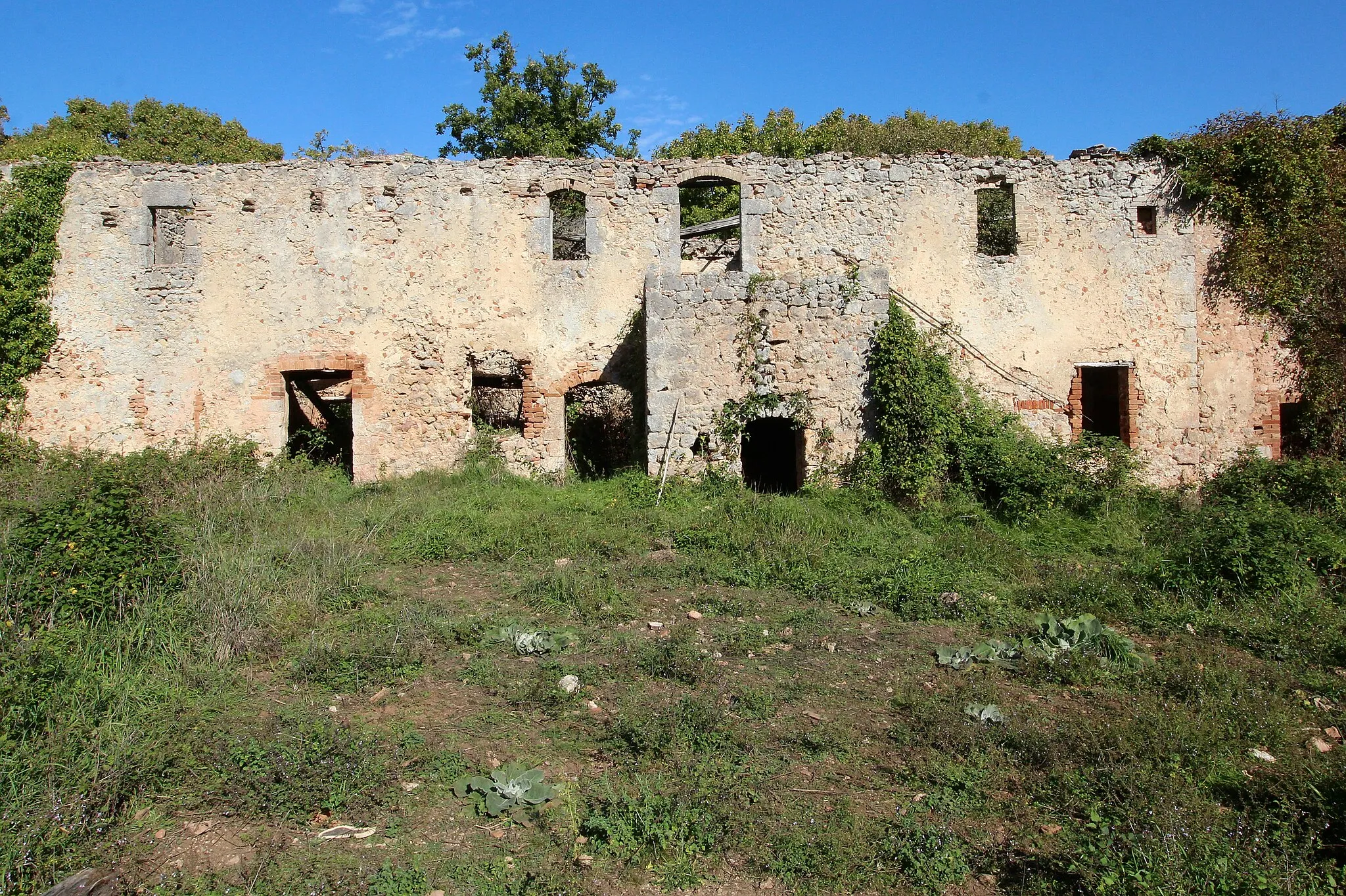 Photo showing: house ruin Casa Alteri (Casalteri), Montemaggio, Monteriggioni, Province of Siena, Tuscany, Italy