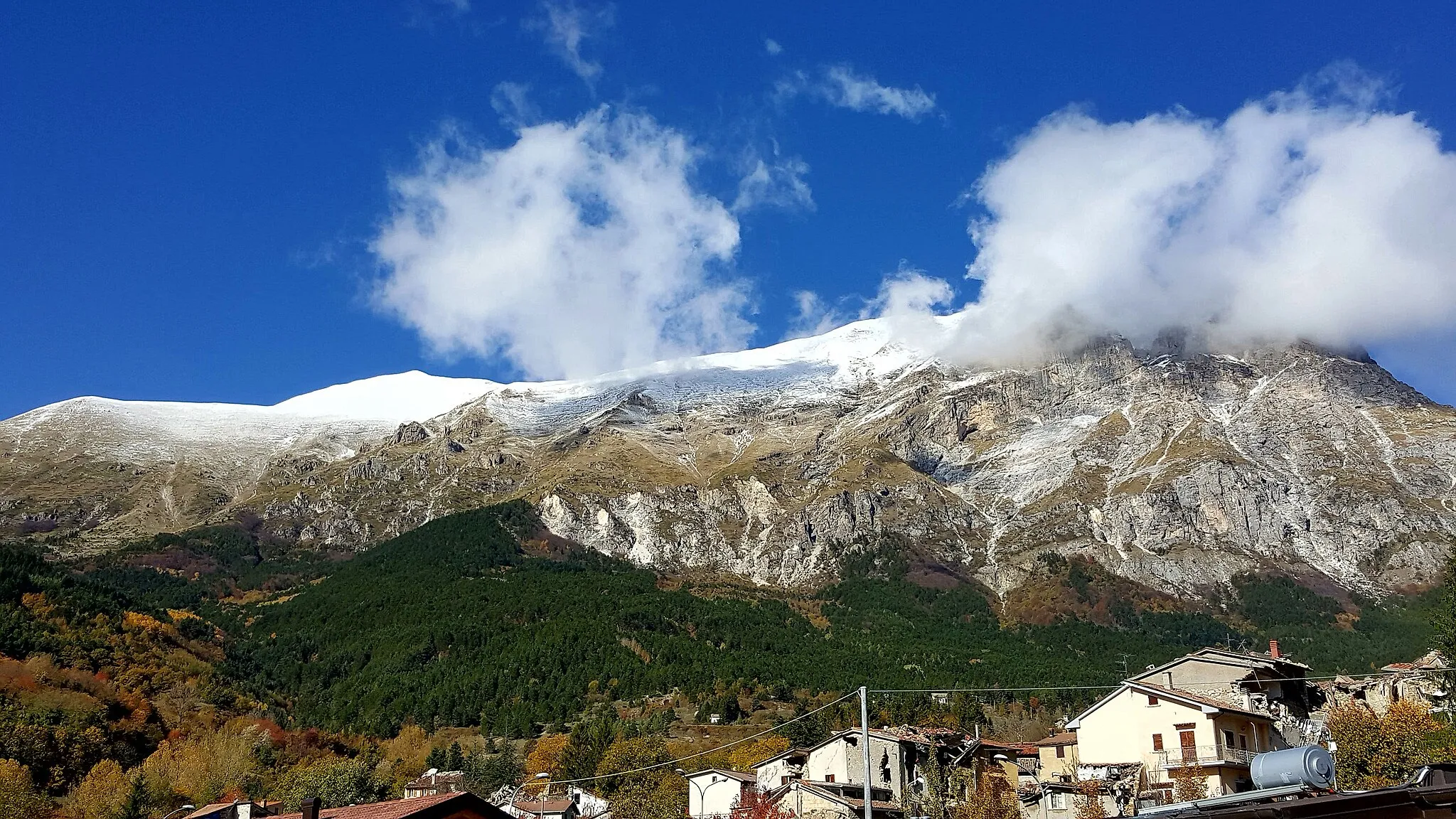 Photo showing: Il Monte Vettore, visto da Pretare (AP)