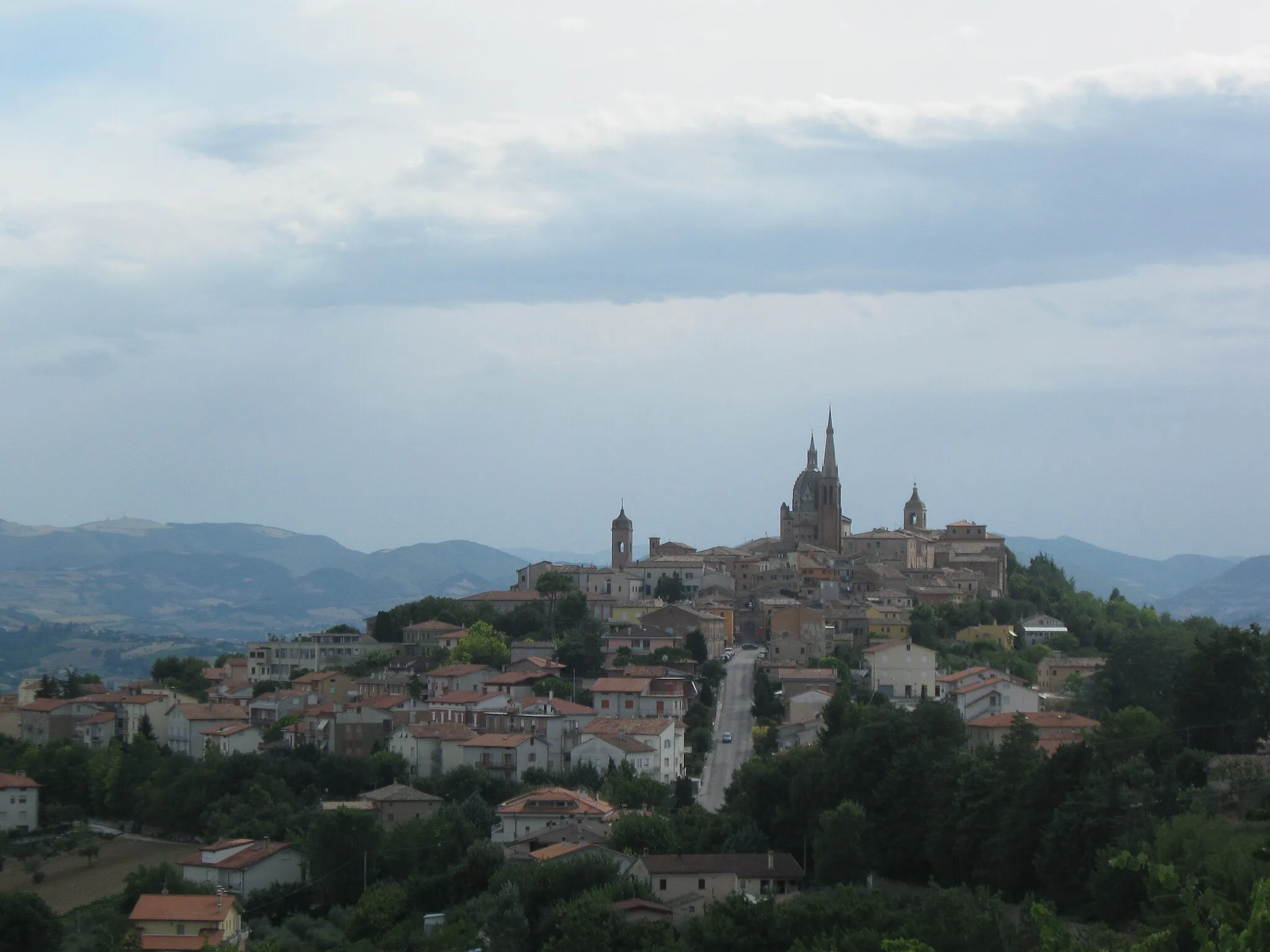 Photo showing: Ostra Vetere - Vista dalla Contrada Montale