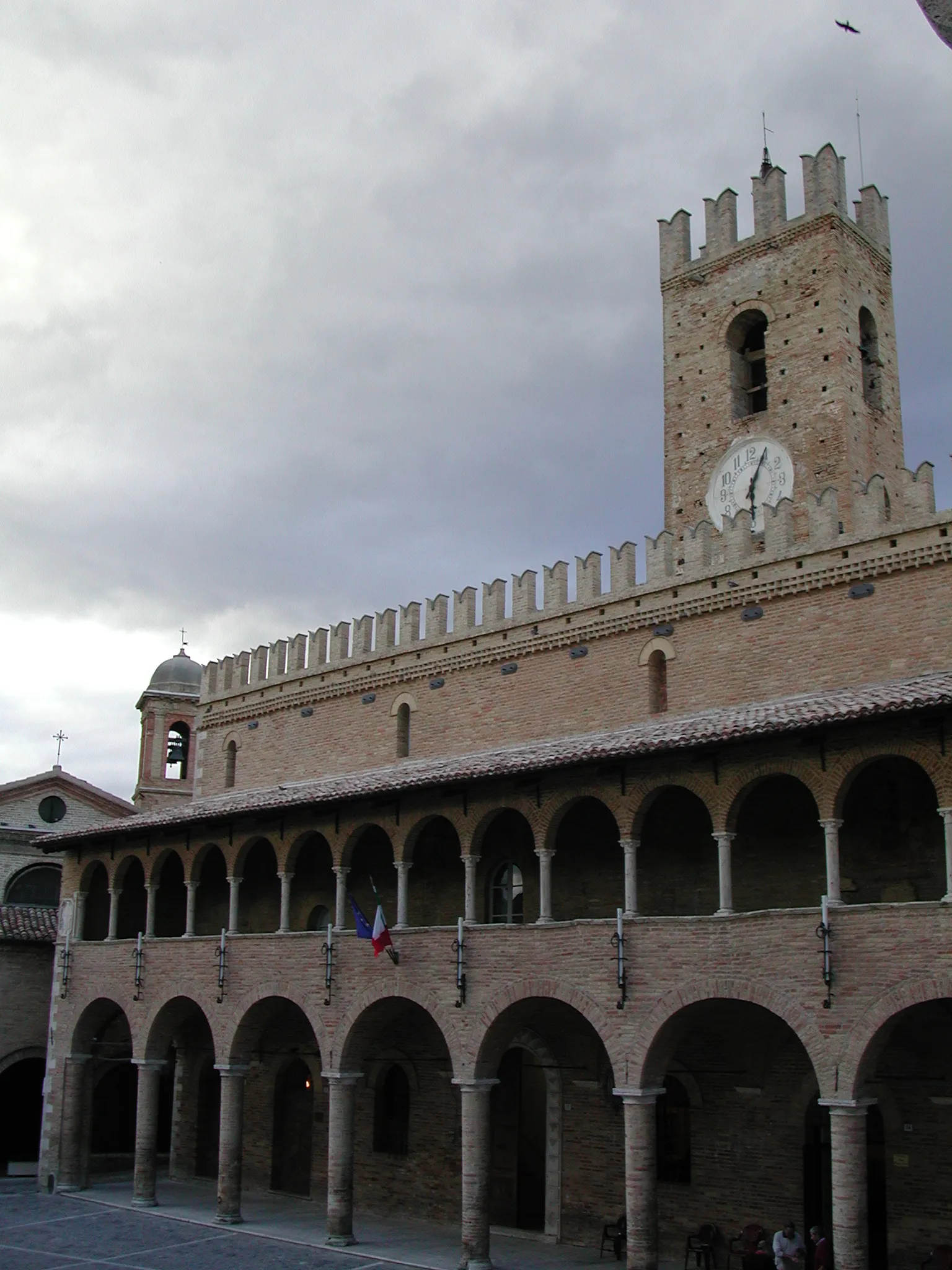 Photo showing: Palazzo Municipale di Offida.