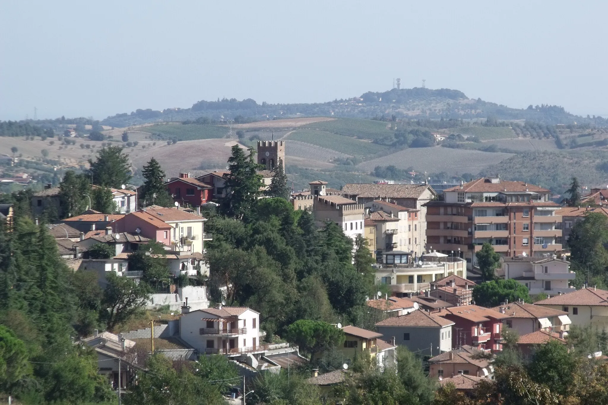 Photo showing: Panorama of Serravalle in San Marino