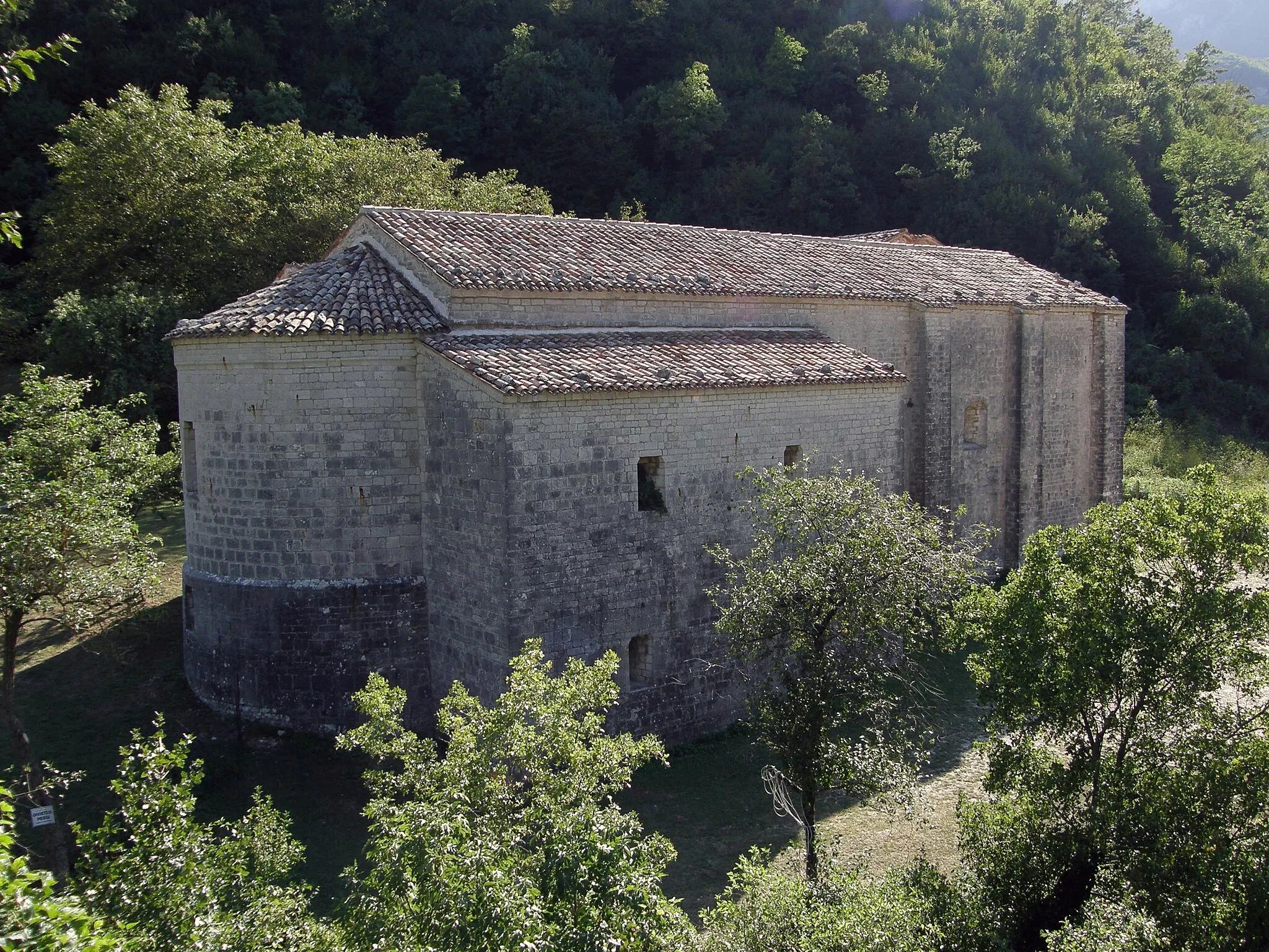 Photo showing: Scheggia, Italy - Monte Cucco, Abbazia di Santa Maria di Sitria