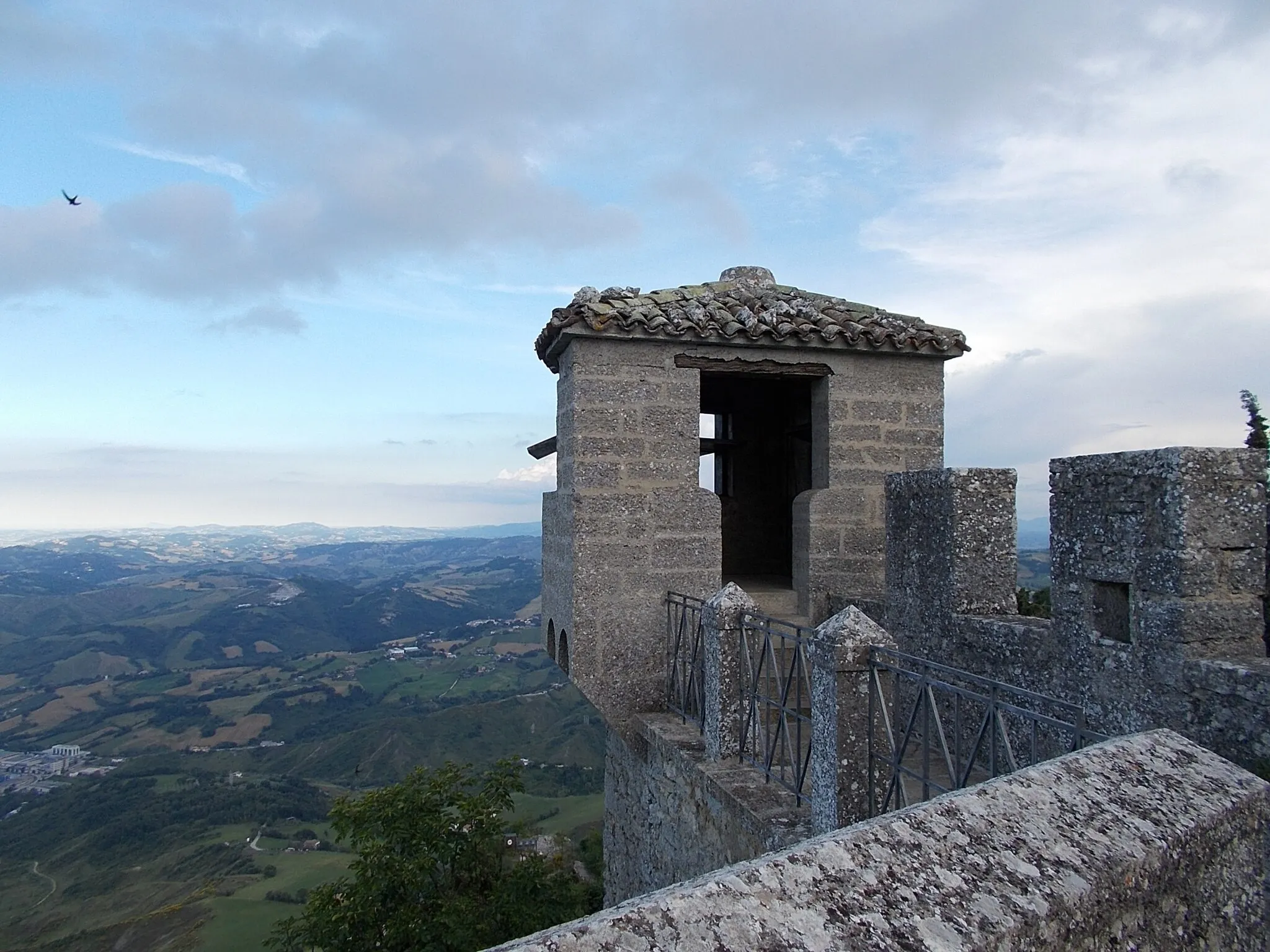 Photo showing: San Marino - a második torony (Castello de La Fratta v. Cesta)