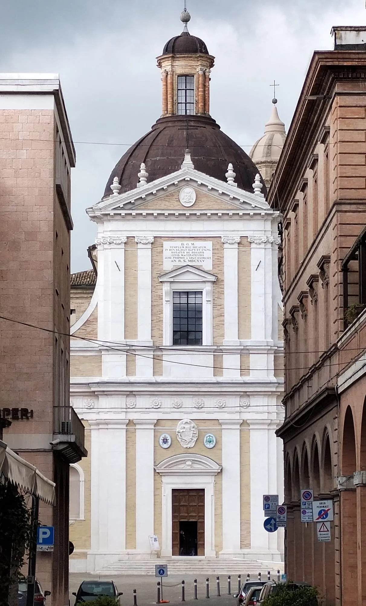 Photo showing: Cattedrale facciata