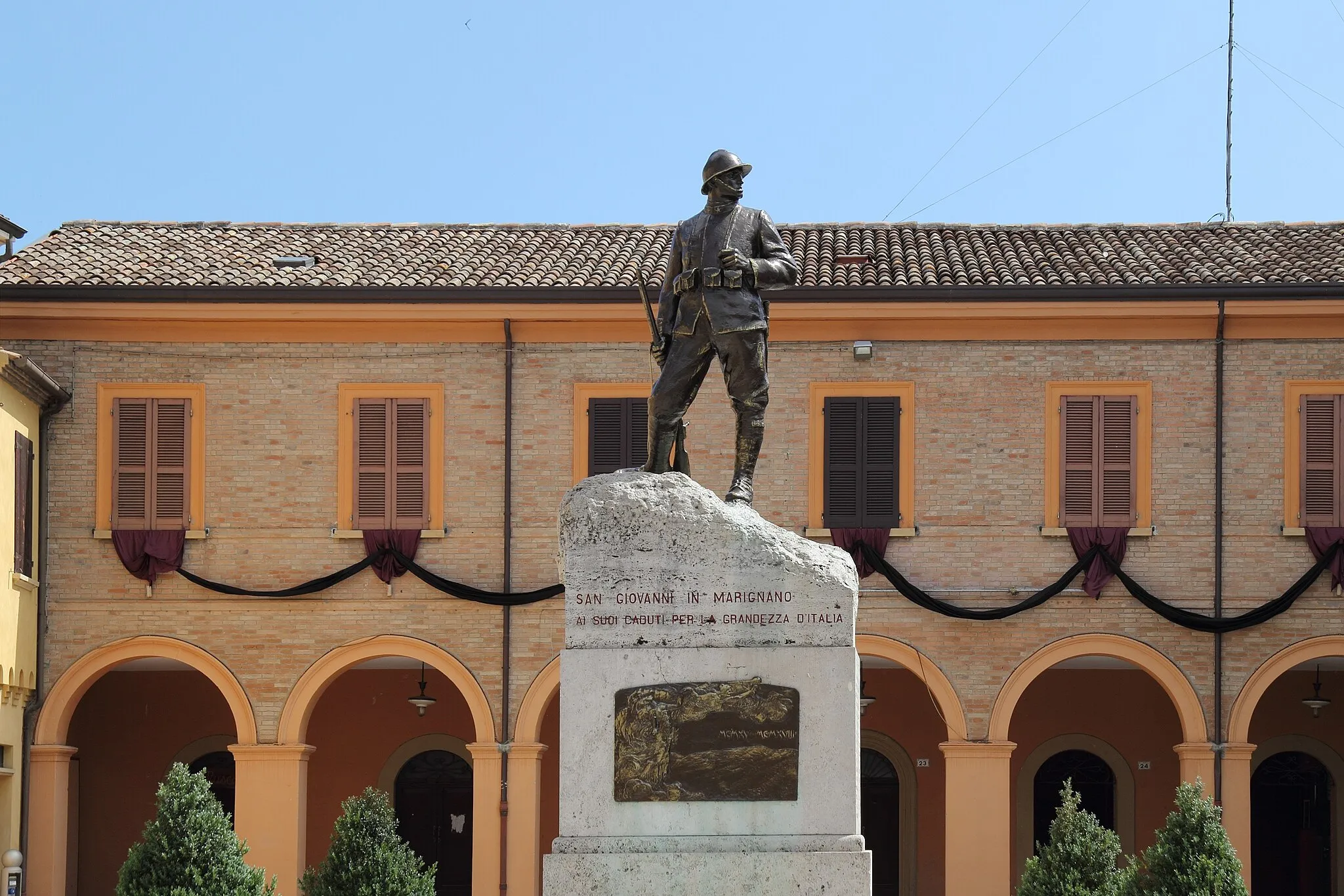 Photo showing: de:San Giovanni in Marignano Gefallenendenkmal
