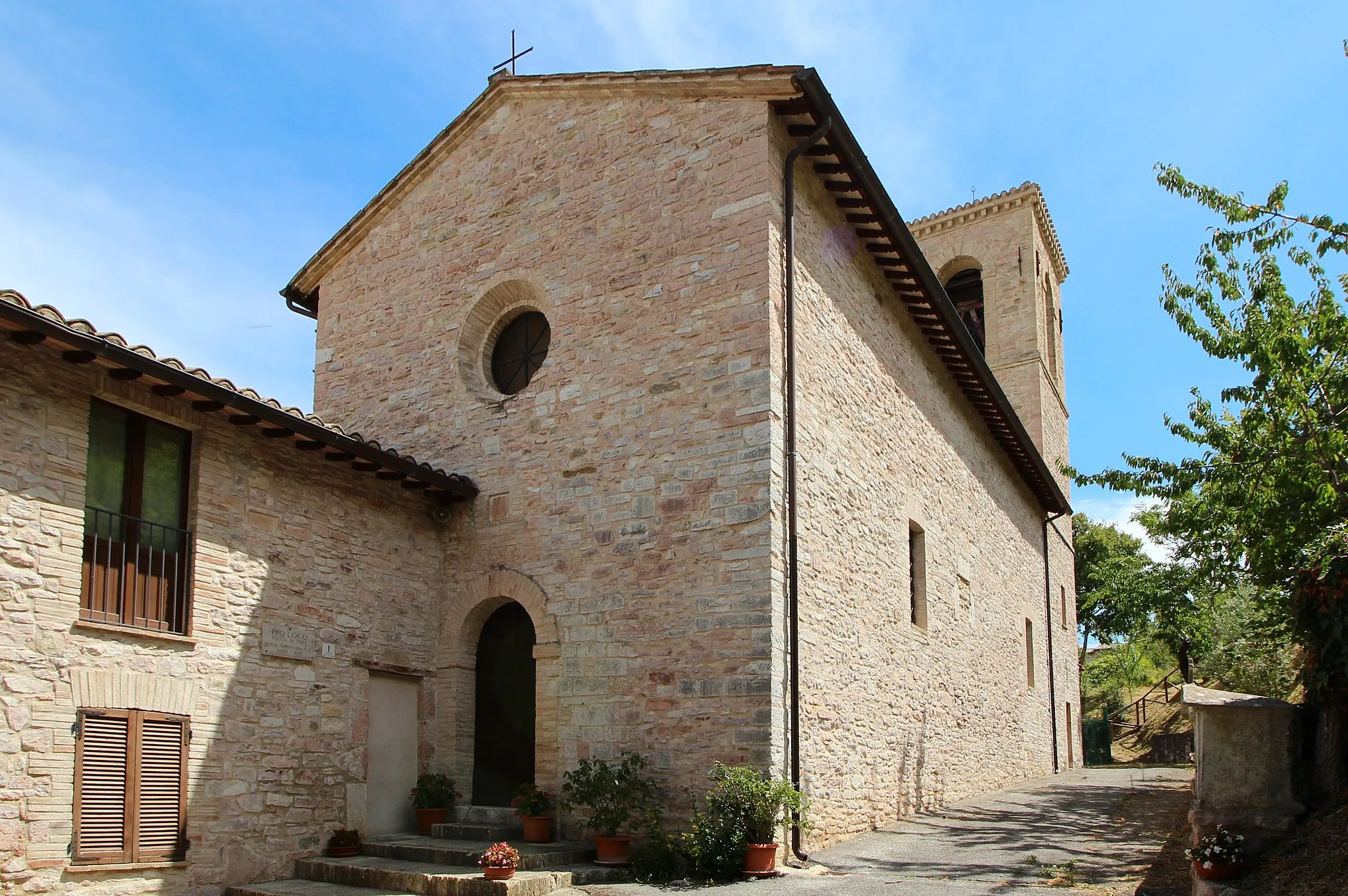 Photo showing: Church Santo Stefano, Costa di Trex, hamlet of Assisi, Province of Perugia, Umbria, Italy