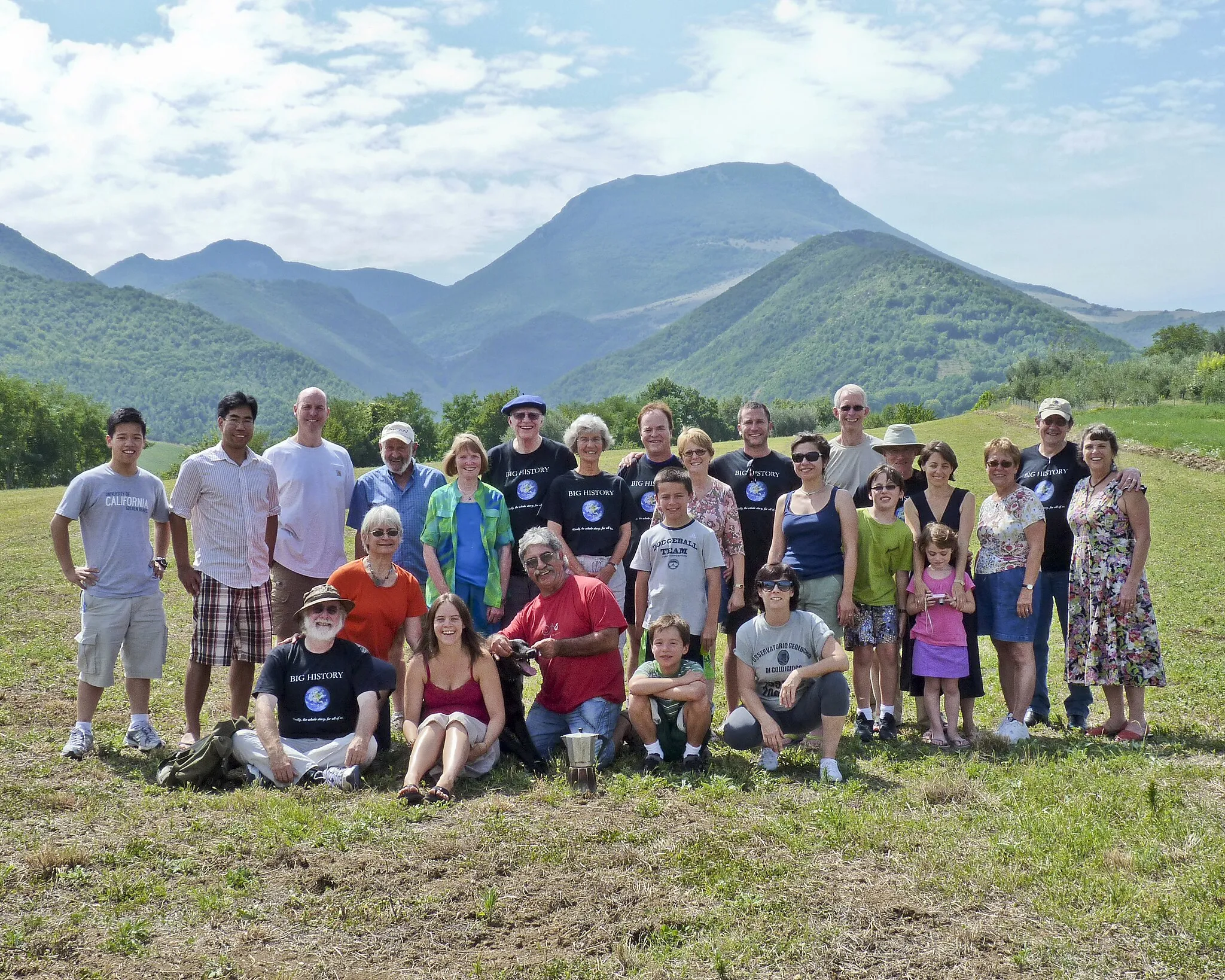 Photo showing: Big Historians from around the world gathered at the Geological Observatory of Coldigioco in Italy forming the International Big History Association on August 20th, 2010. 
The Big Historians who met at Coldigioco were David Christian of Macquarie University in Sydney (Australia), Fred Spier of the University of Amsterdam (Netherlands), Walter Alvarez of the University of California at Berkeley (USA), Craig Benjamin of Grand Valley State University in Michigan (USA), Cynthia Brown of Dominican University in California (USA), Lowell Gustafson of Villanova University in Pennsylvania (USA), and Barry Rodrigue of the University of Southern Maine (USA).