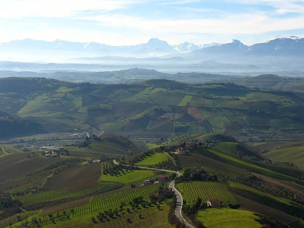 Photo showing: Ripatransone, Marche, Italia View from Ripatransone, Marche, Italy