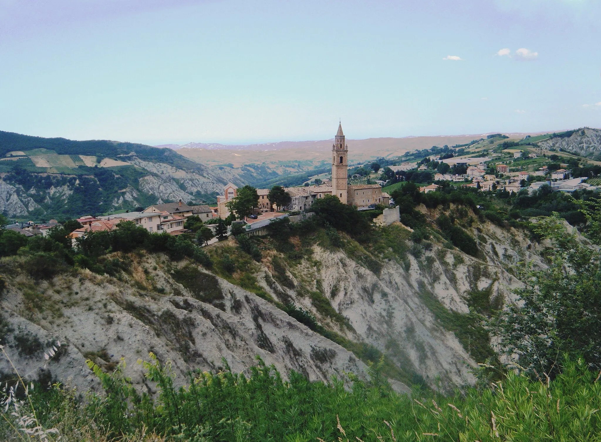 Photo showing: Image of the hamlet of Ripaberarda located Ascoli Piceno, Mache, Italy.