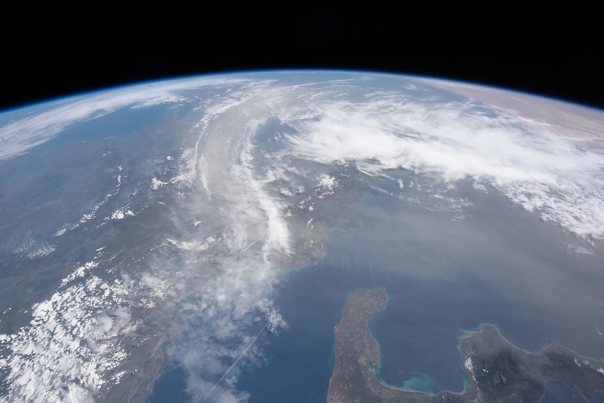 Photo showing: View of Greece taken during ISS Expedition 59.