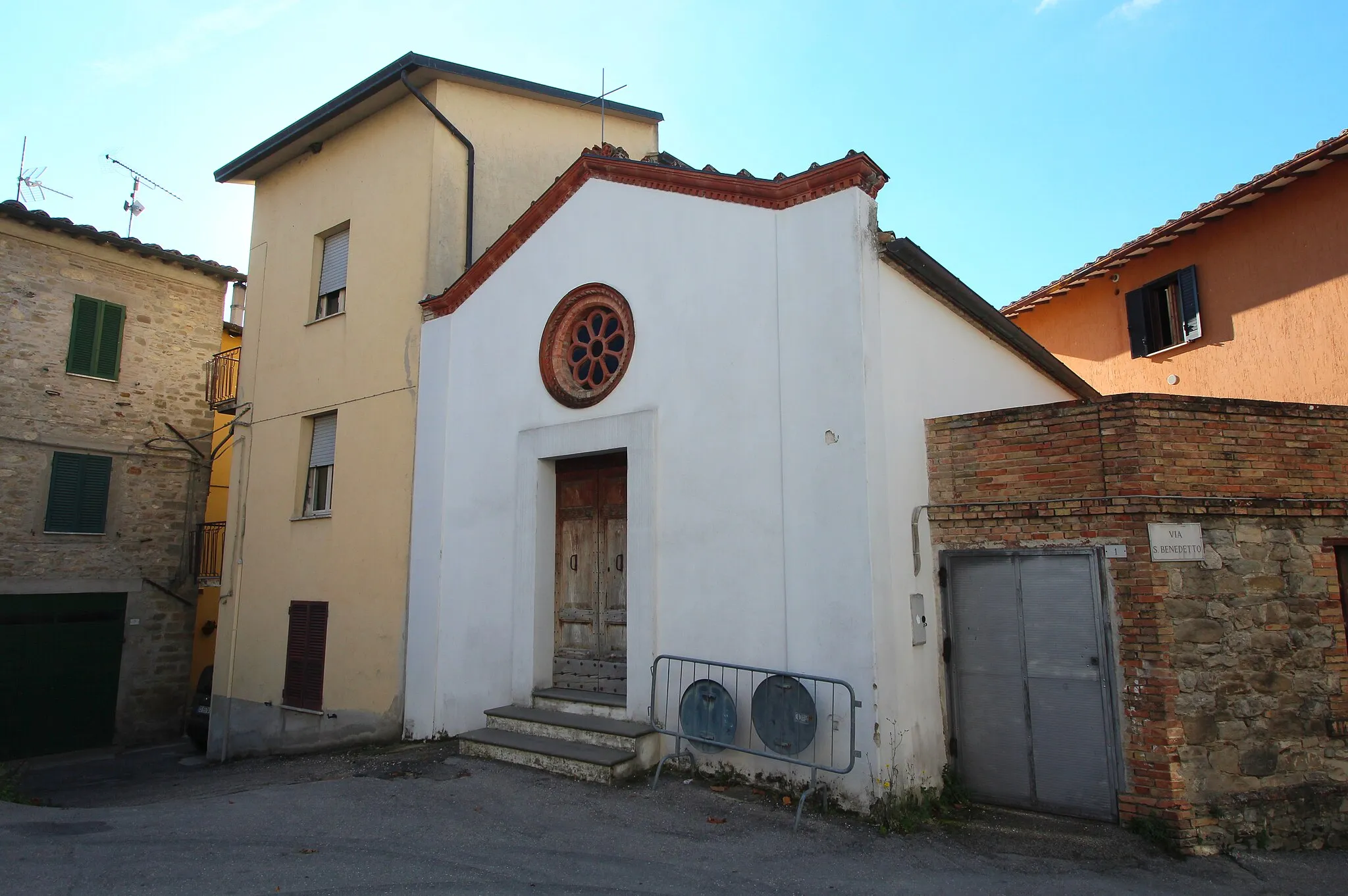 Photo showing: church Madonna della Foce (also Madonna della Neve), Valfabbrica, Province of Perugia, Umbria, Italy