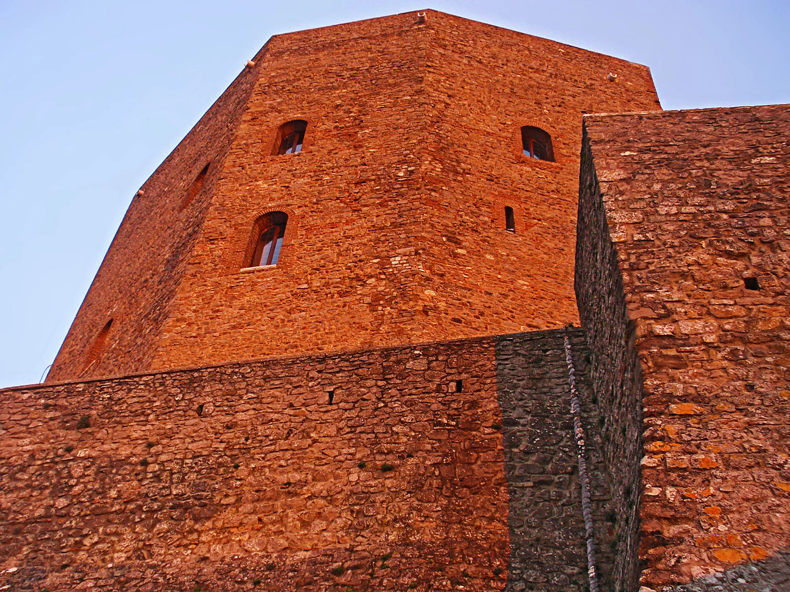 Photo showing: Montefiore Conca - La Rocca