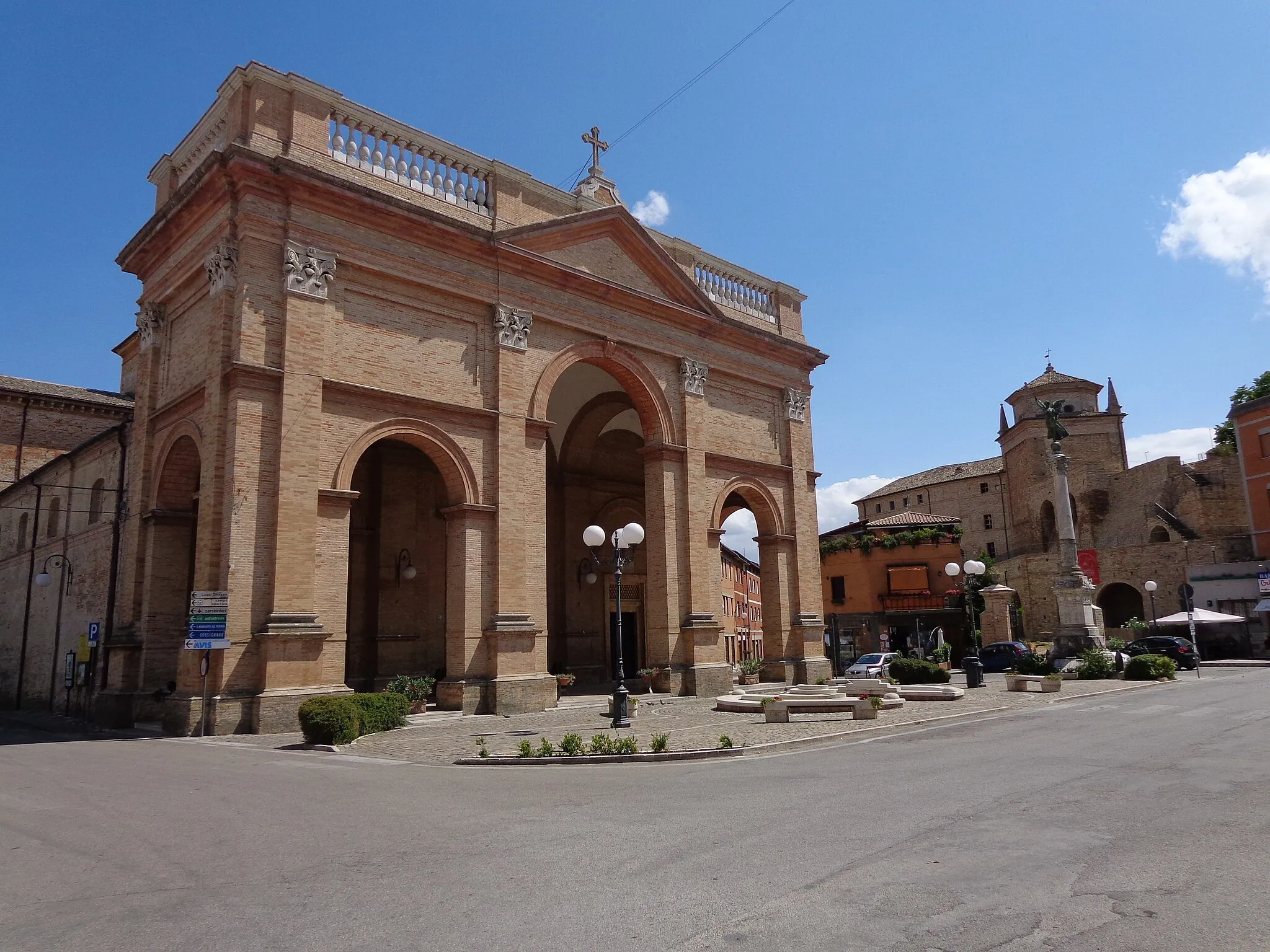 Photo showing: Montalto delle Marche, Cathedral, 16-7-2012