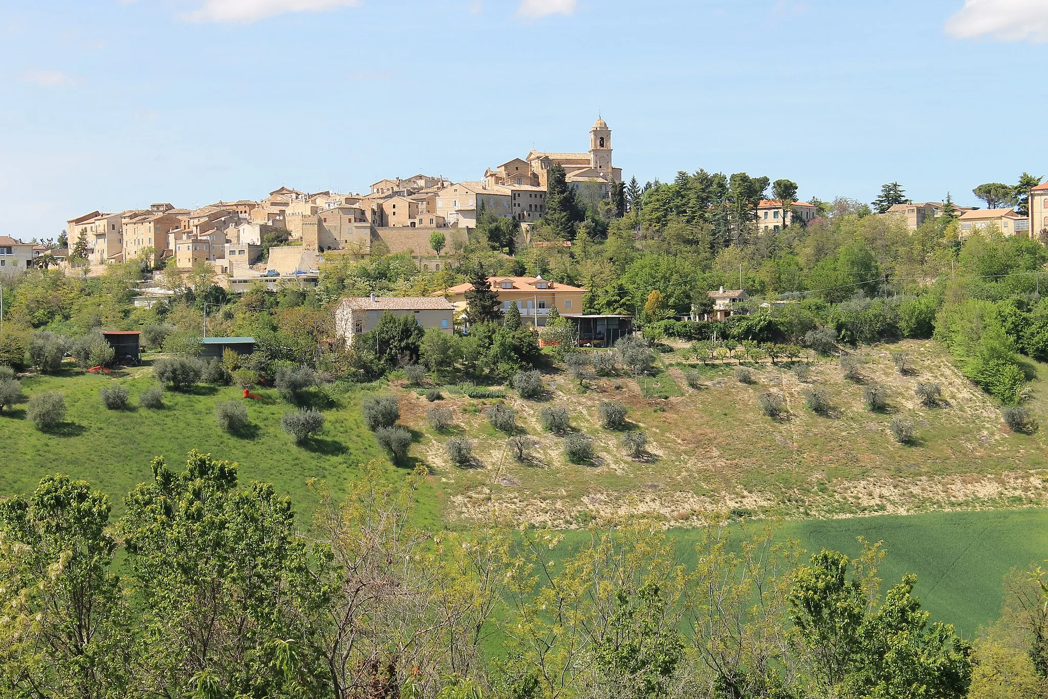 Photo showing: Monte Giberto, italian town near Fermo.