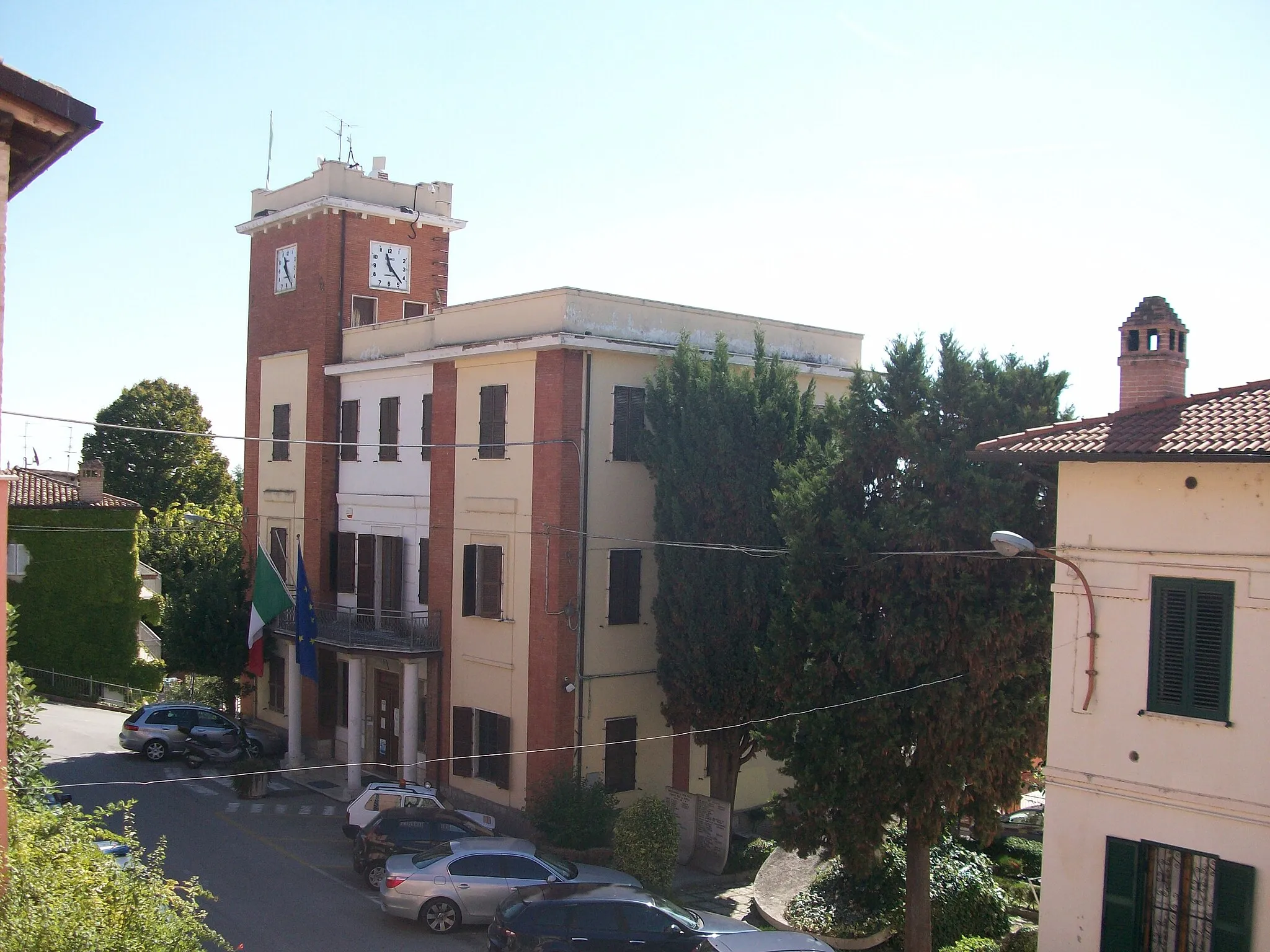 Photo showing: Maltignano, Municipio