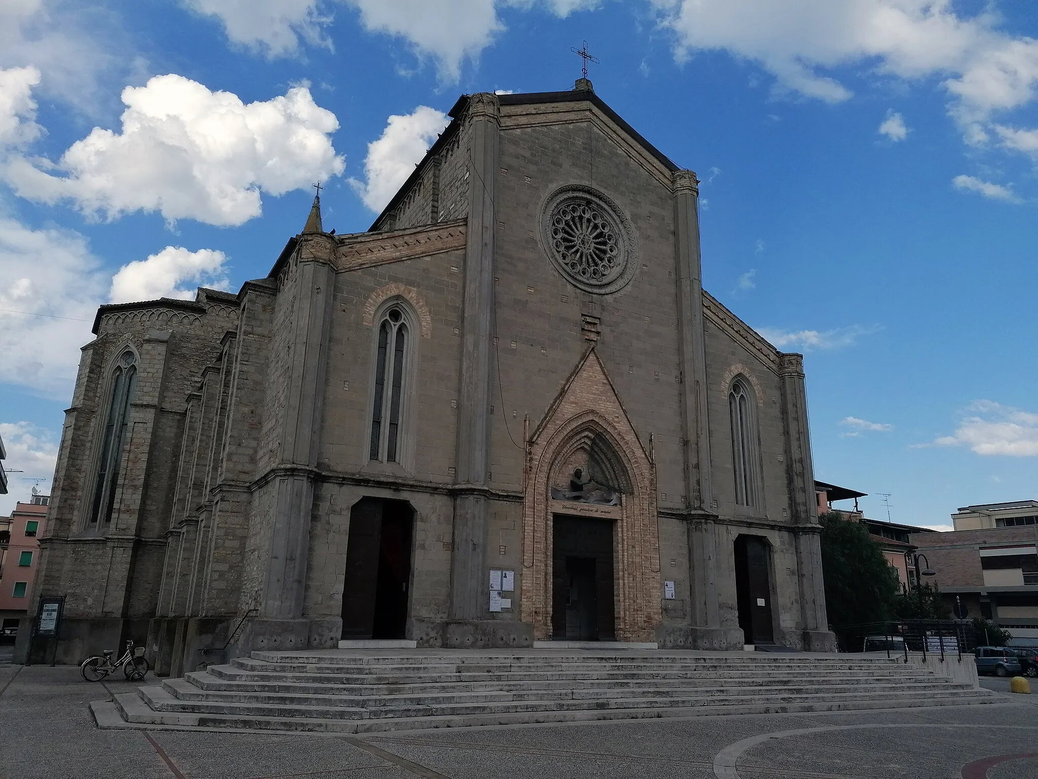 Photo showing: Chiesa dei santi Maria e Pietro a Pedaso